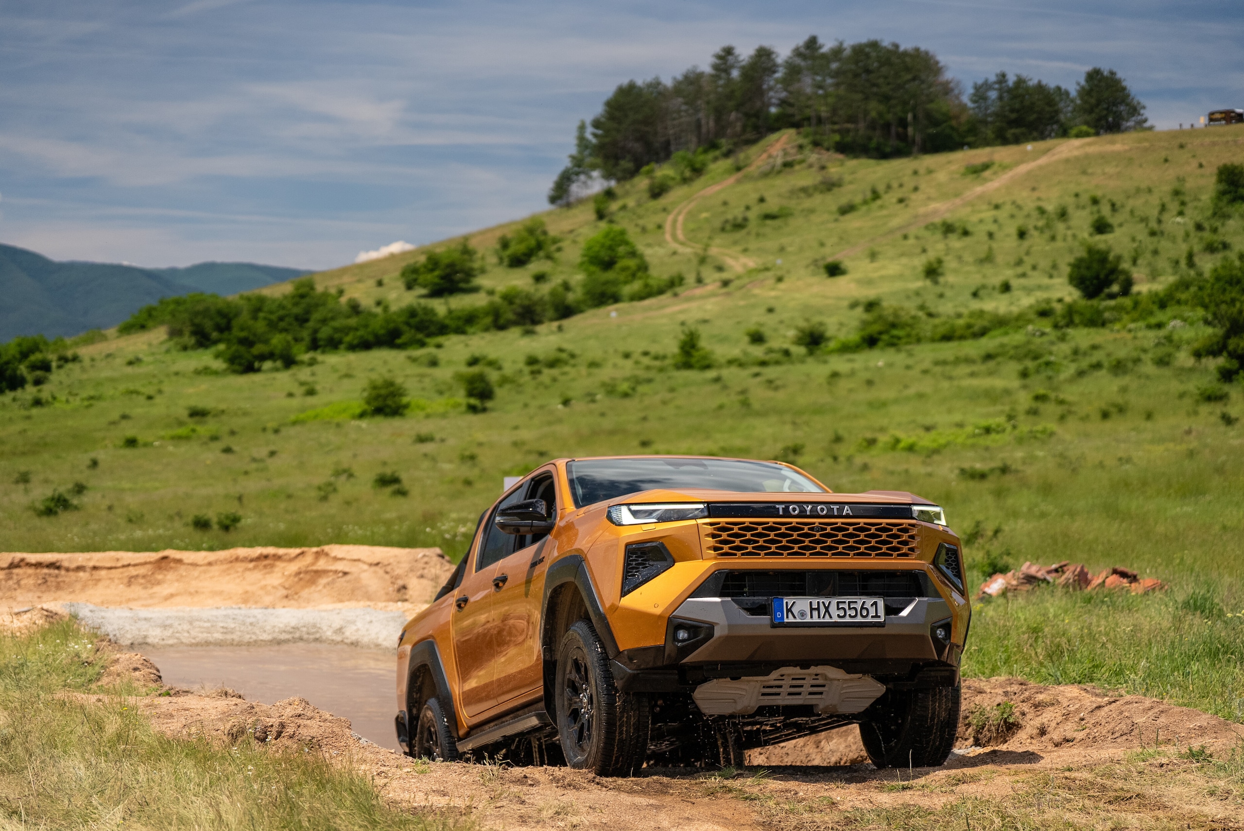 Toyota Hilux 2026, inarrestabile come sempre