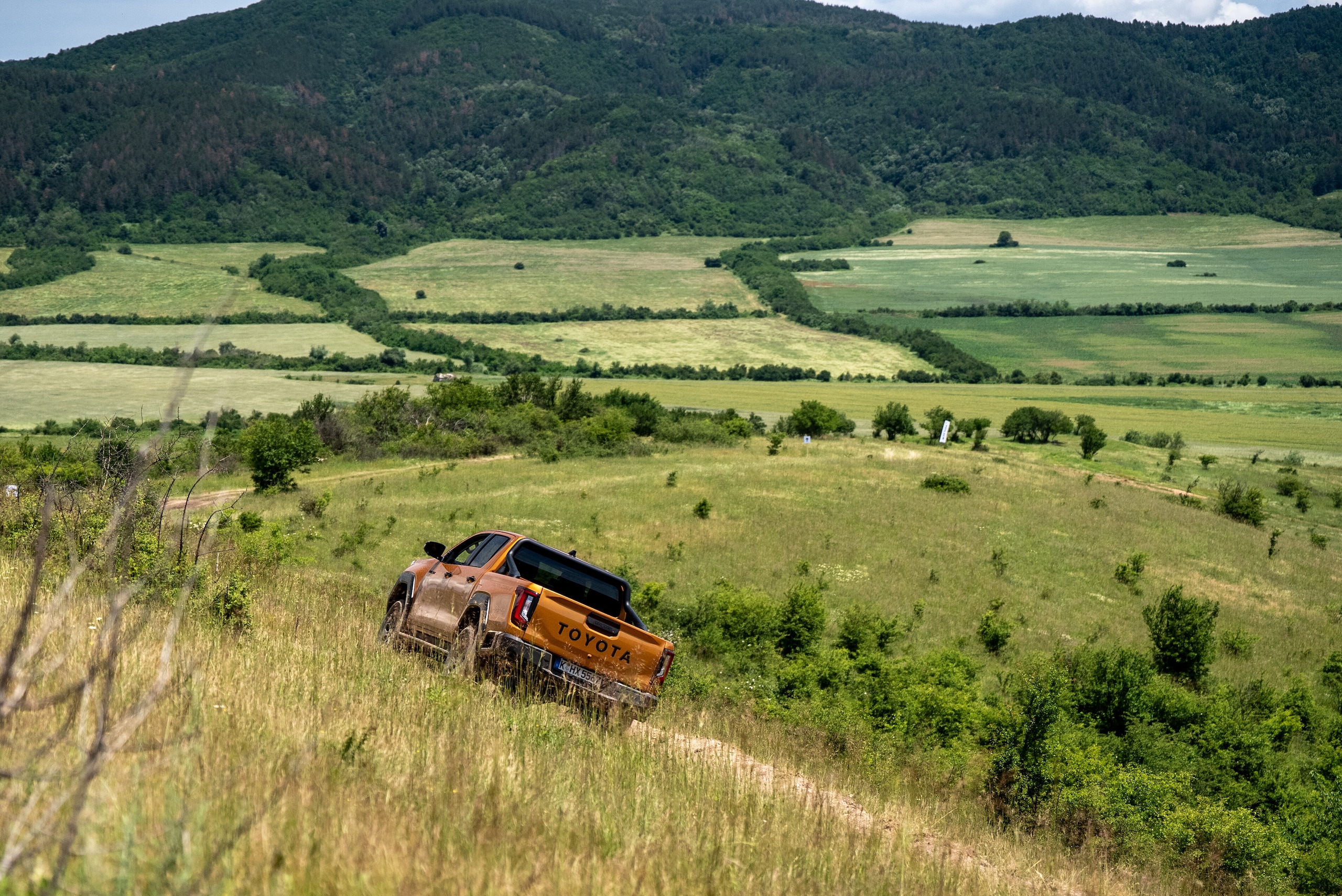 Toyota Hilux 2026, inarrestabile come sempre