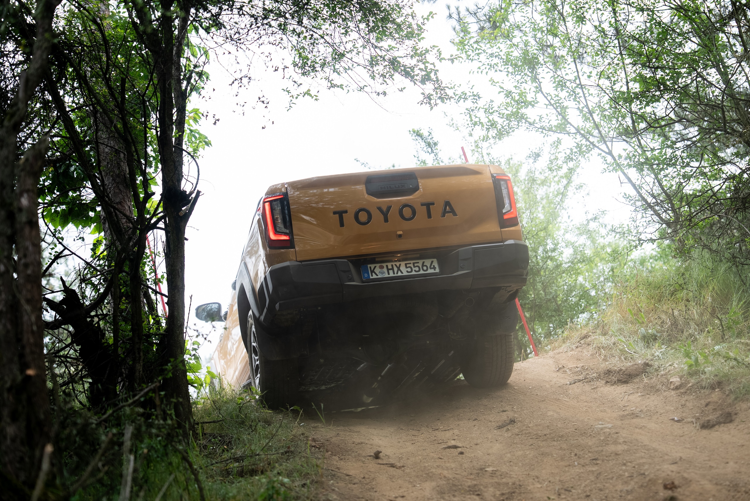Toyota Hilux 2026, inarrestabile come sempre