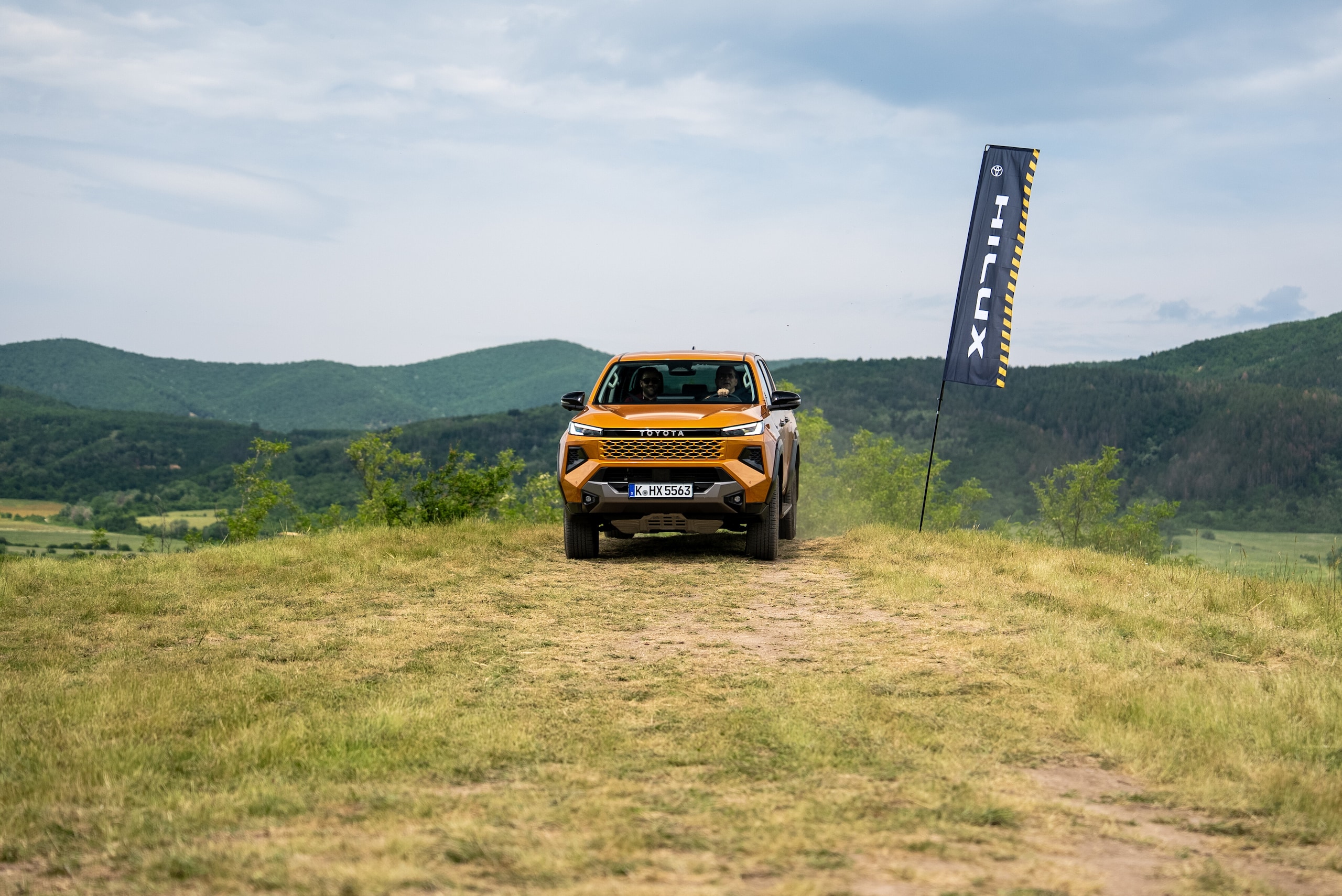 Toyota Hilux 2026, inarrestabile come sempre