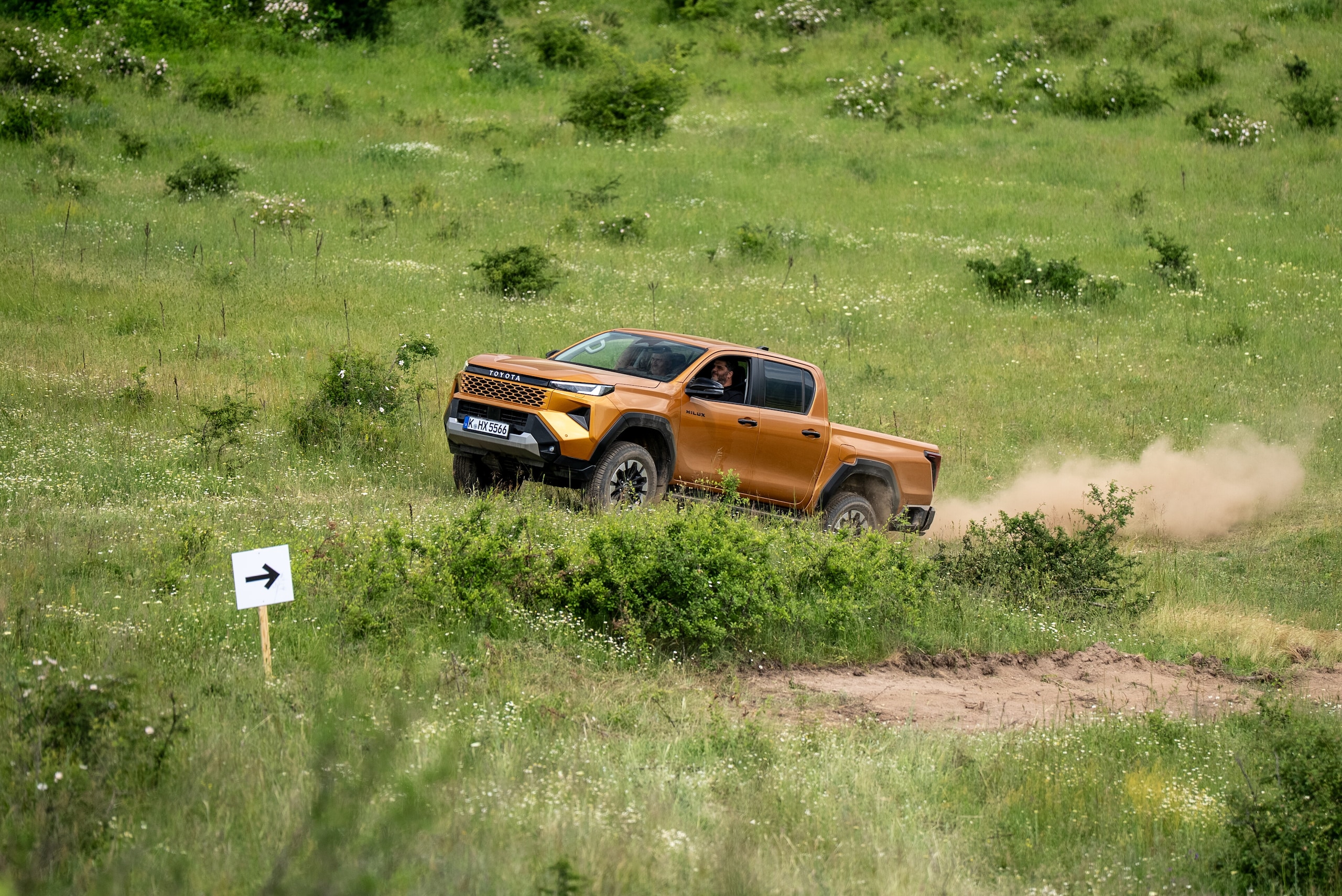 Toyota Hilux 2026, inarrestabile come sempre