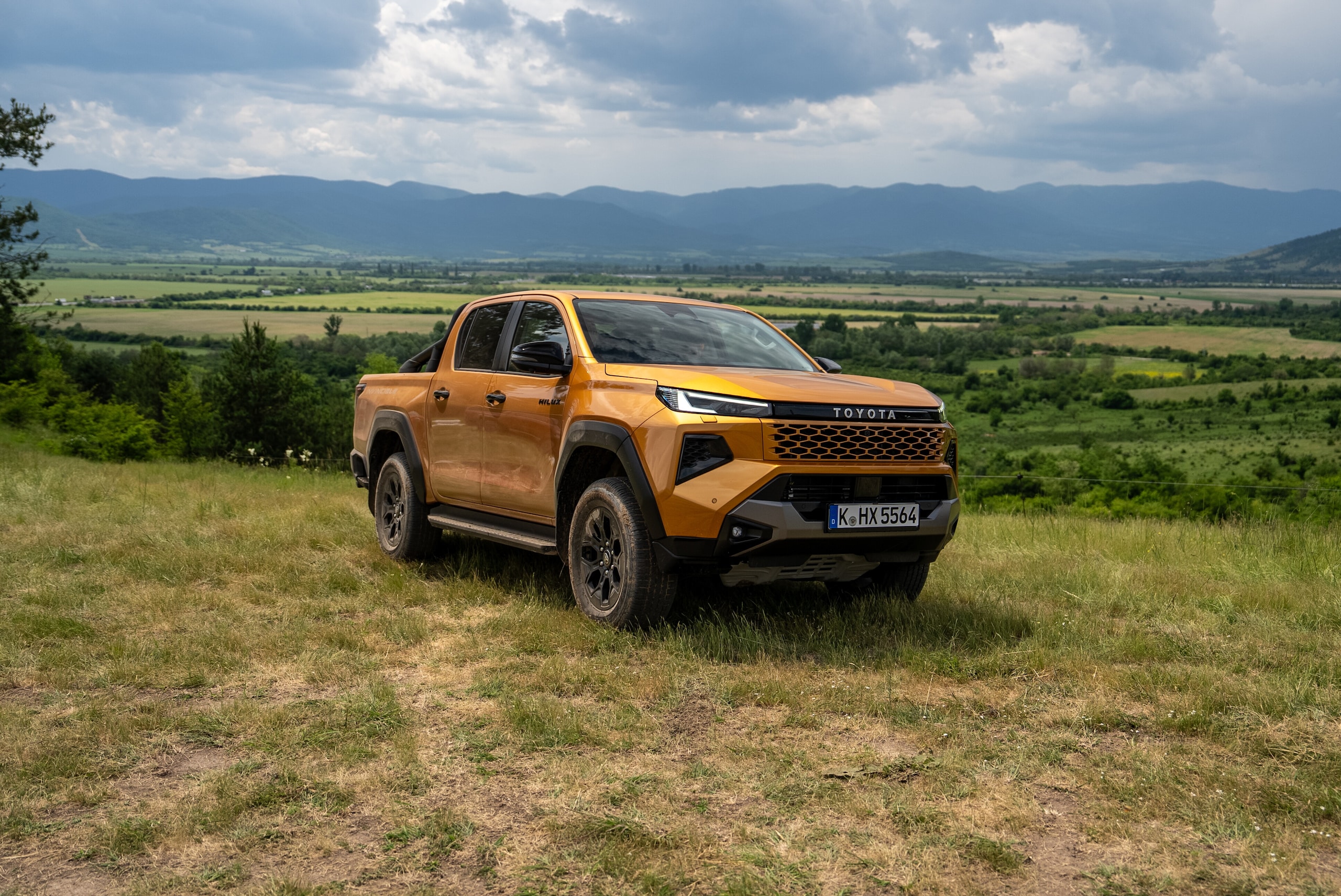 Toyota Hilux 2026, inarrestabile come sempre