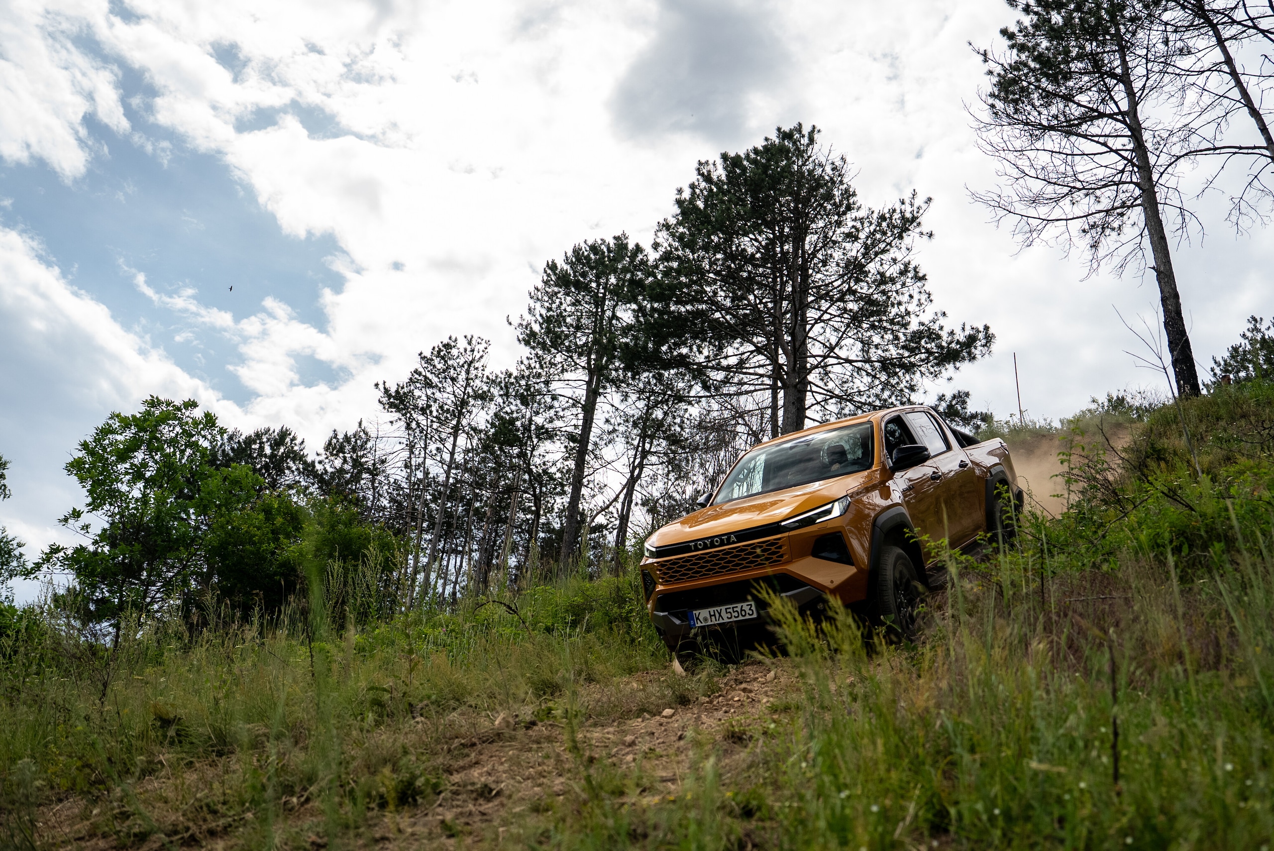 Toyota Hilux 2026, inarrestabile come sempre