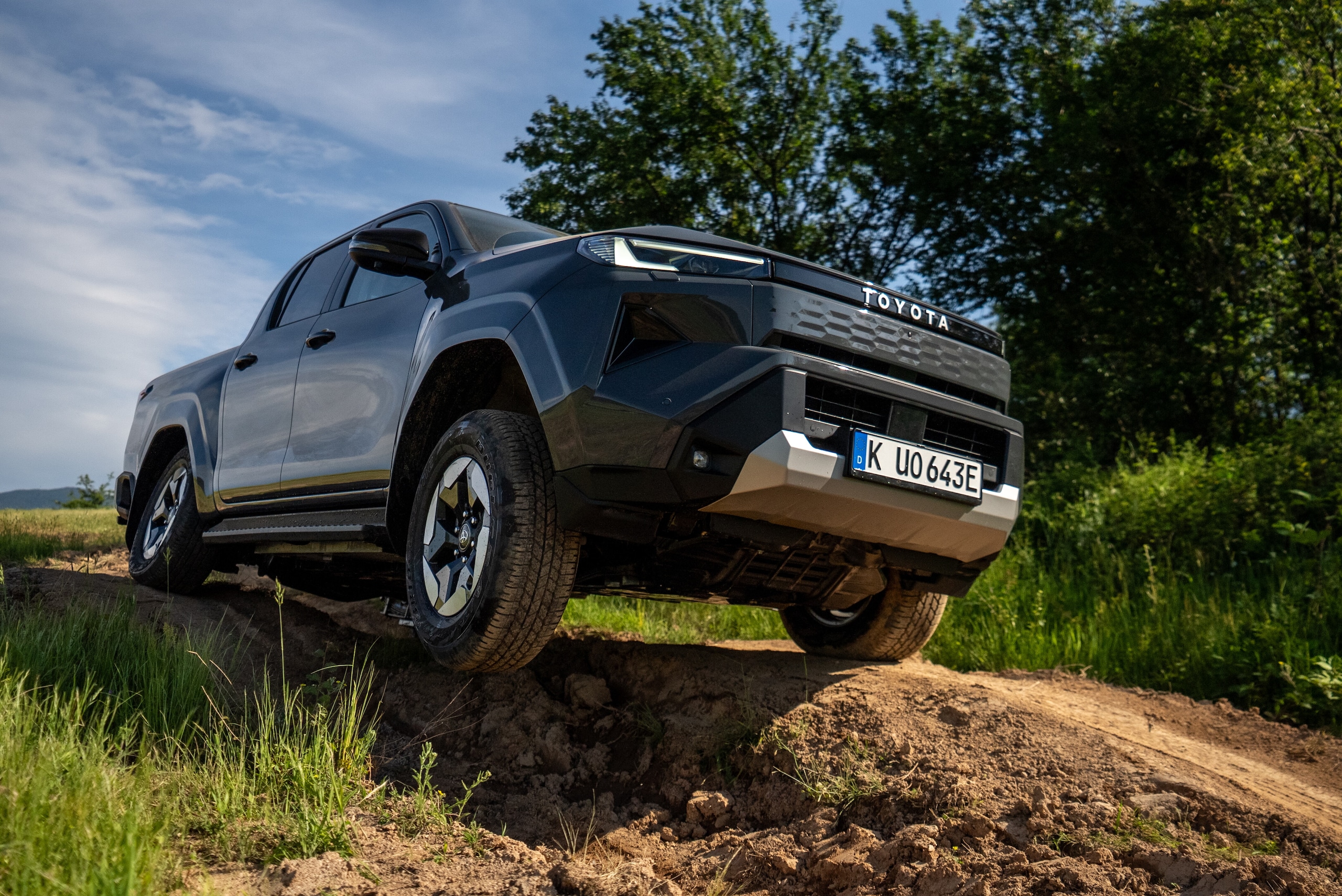 Toyota Hilux 2026, inarrestabile come sempre