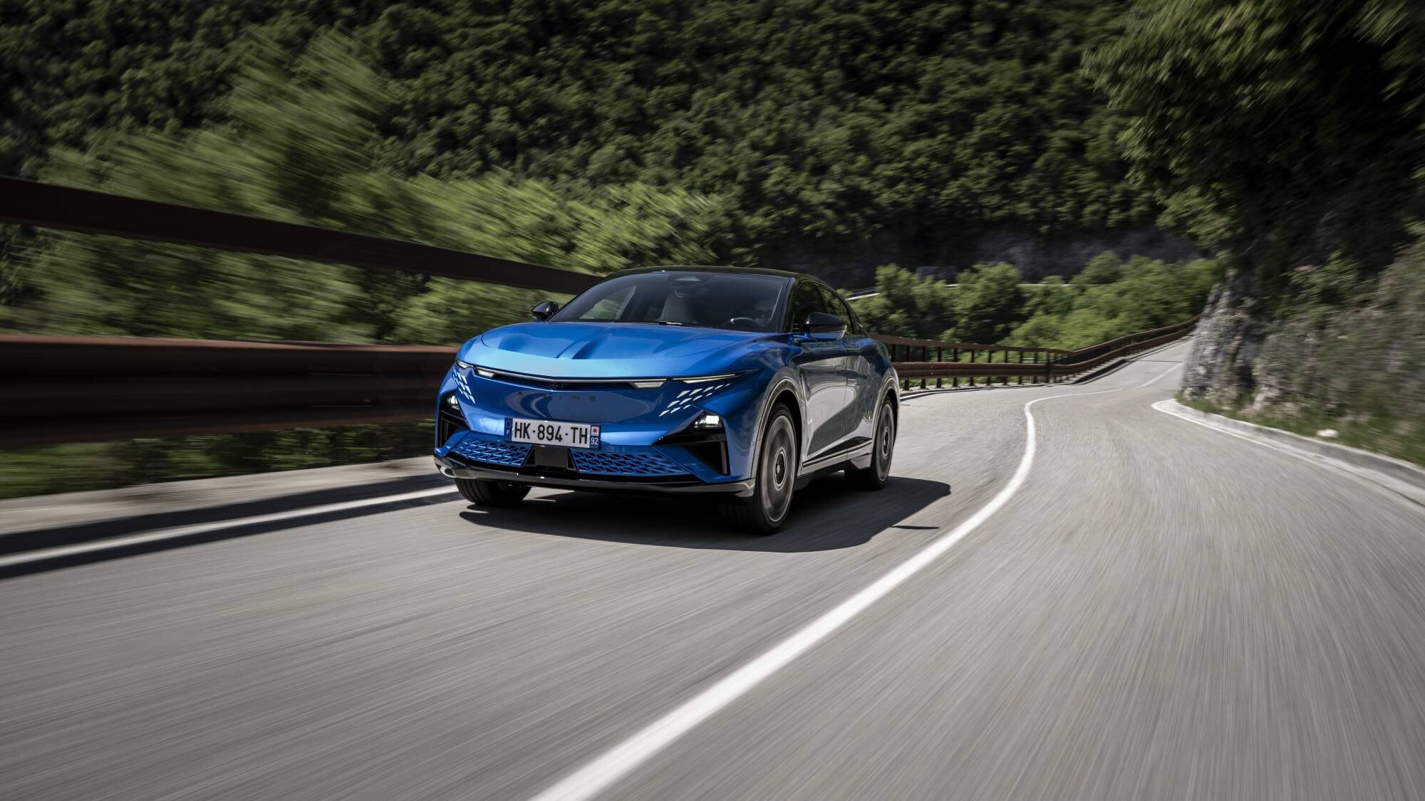 Alpine A390 GTS, guida sportivissima ma grande eleganza