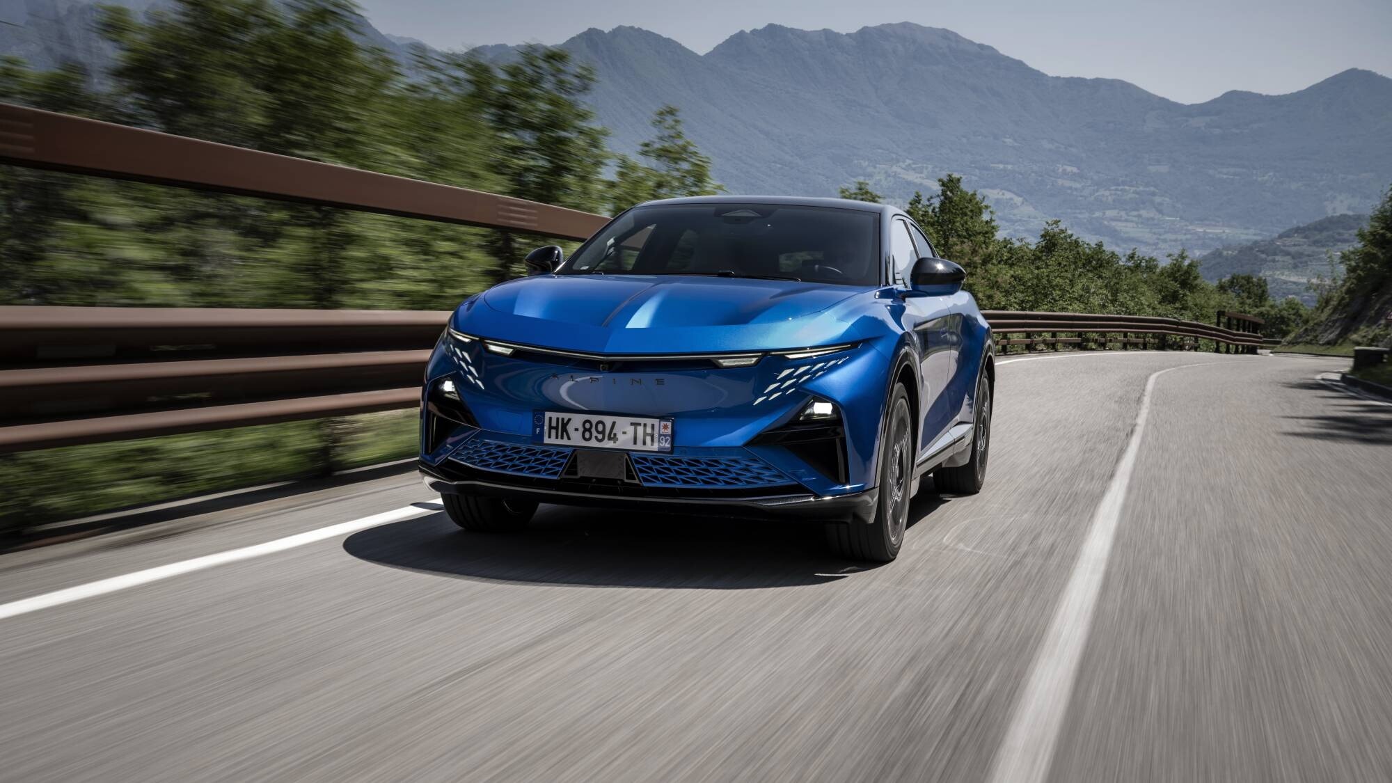 Alpine A390 GTS, guida sportivissima ma grande eleganza