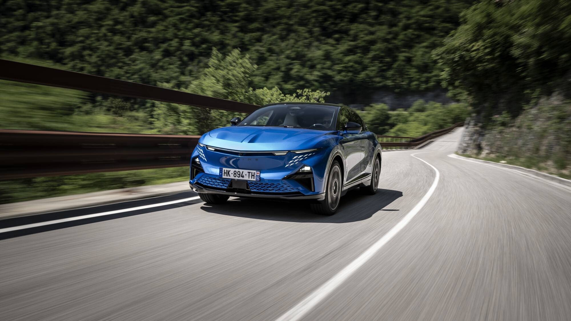Alpine A390 GTS, guida sportivissima ma grande eleganza