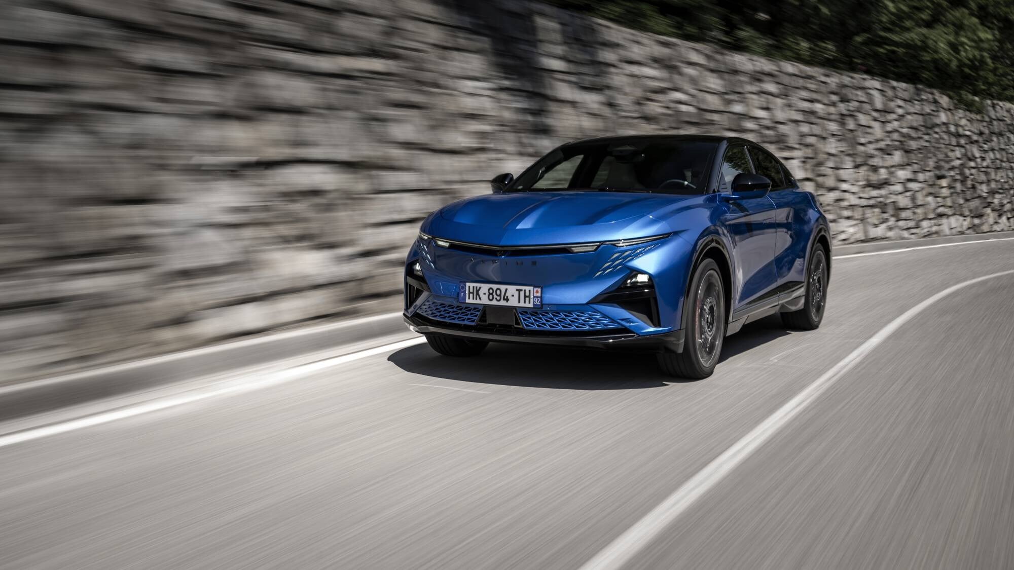 Alpine A390 GTS, guida sportivissima ma grande eleganza