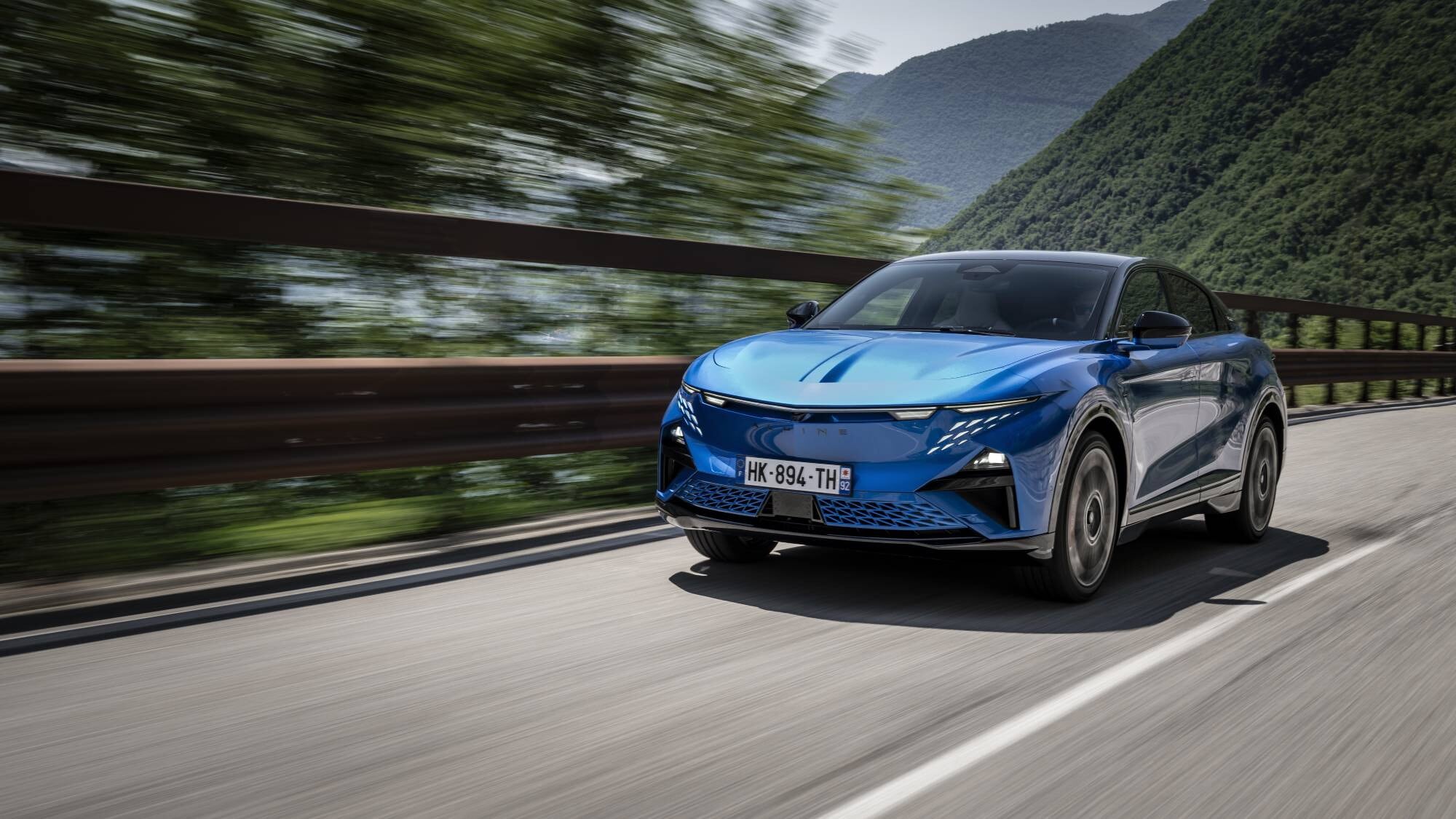Alpine A390 GTS, guida sportivissima ma grande eleganza