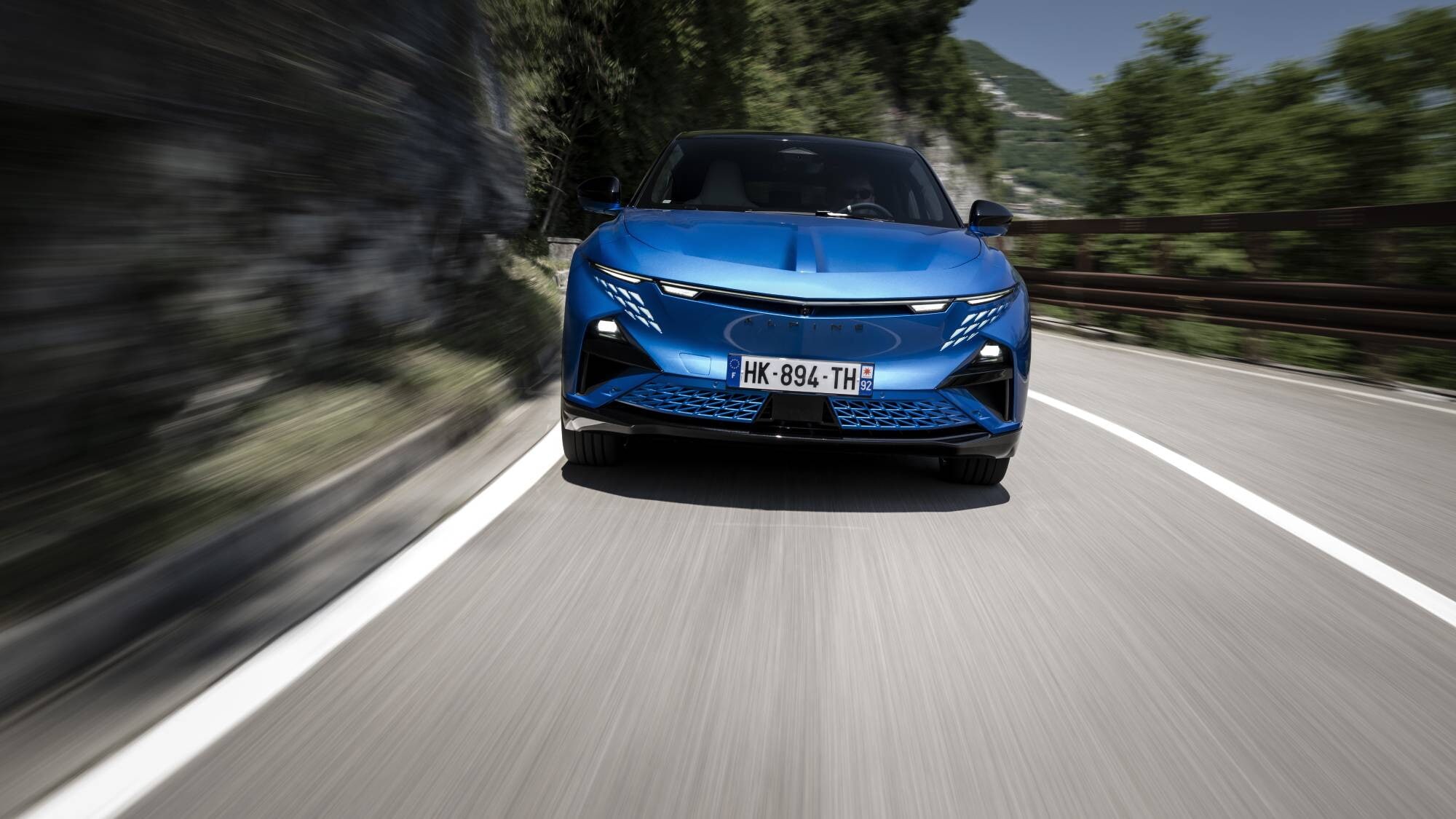 Alpine A390 GTS, guida sportivissima ma grande eleganza