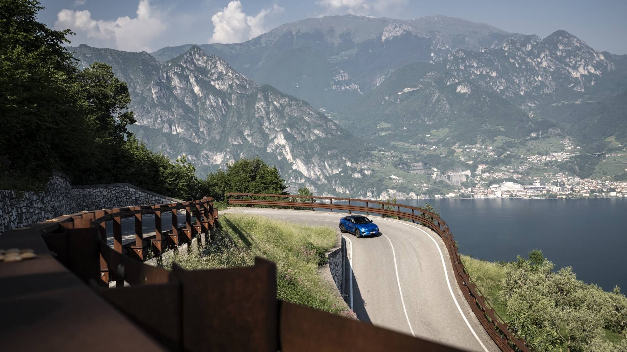 Alpine A390 GTS, guida sportivissima ma grande eleganza