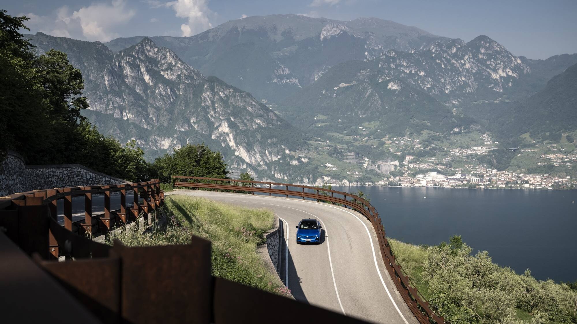 Alpine A390 GTS, guida sportivissima ma grande eleganza