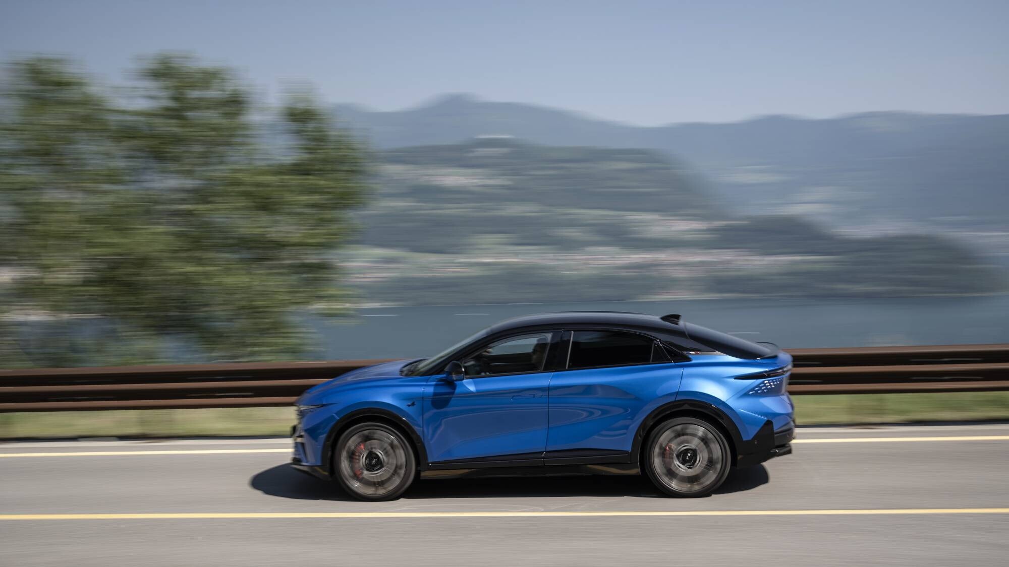 Alpine A390 GTS, guida sportivissima ma grande eleganza