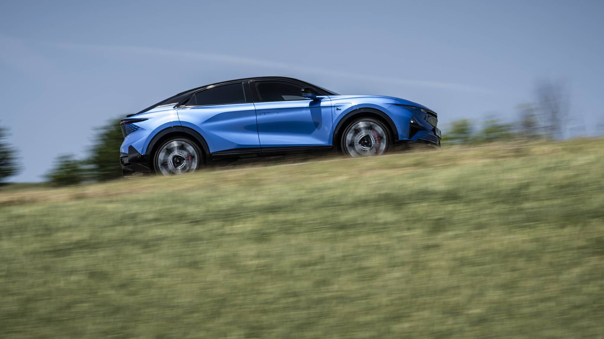 Alpine A390 GTS, guida sportivissima ma grande eleganza