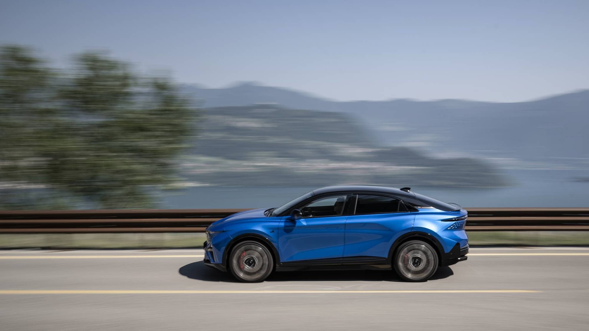 Alpine A390 GTS, guida sportivissima ma grande eleganza