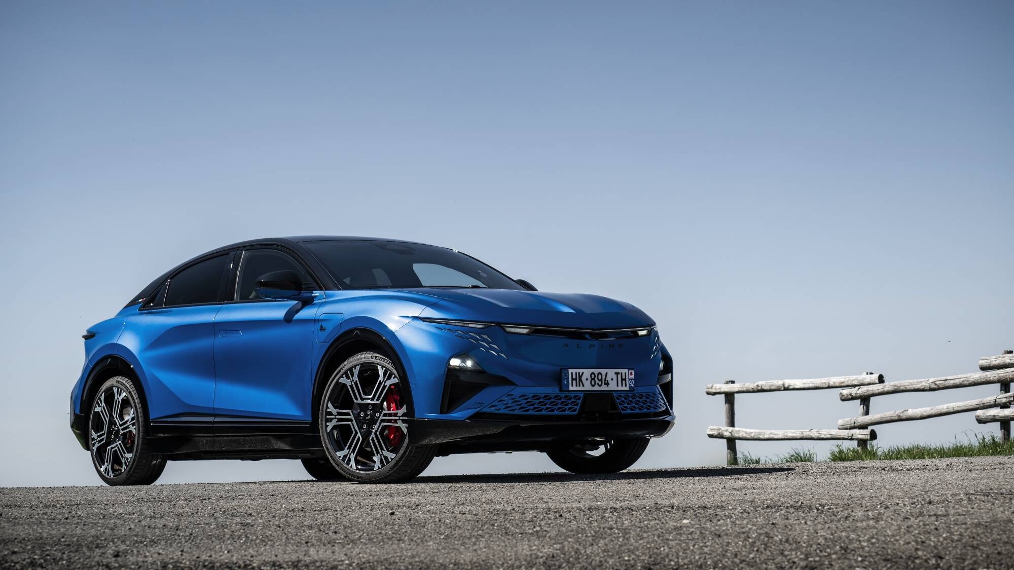 Alpine A390 GTS, guida sportivissima ma grande eleganza