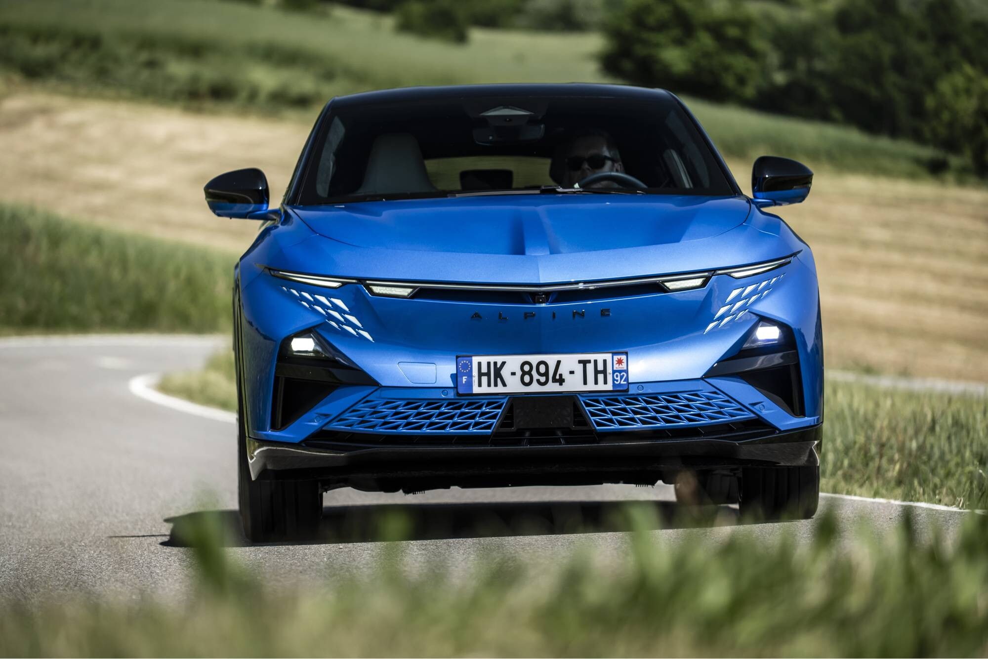 Alpine A390 GTS, guida sportivissima ma grande eleganza