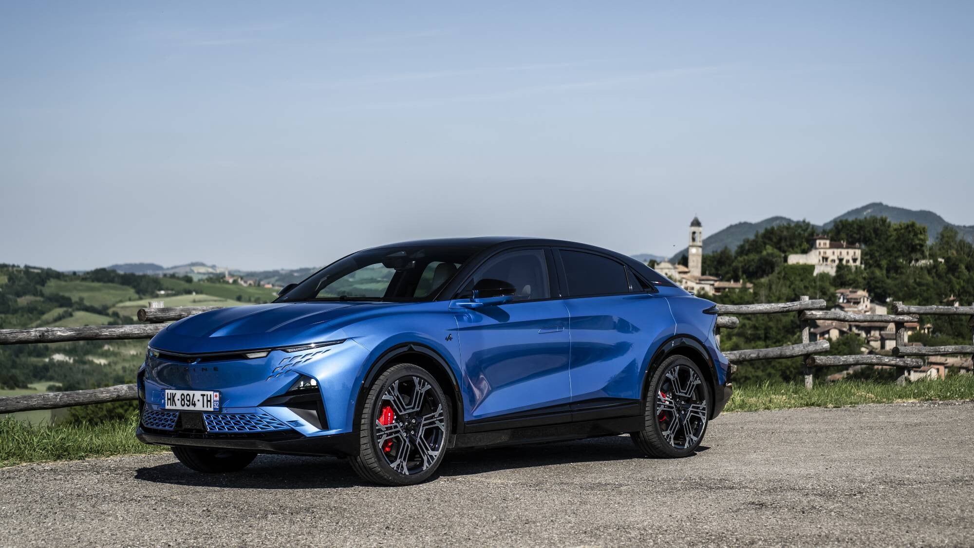 Alpine A390 GTS, guida sportivissima ma grande eleganza