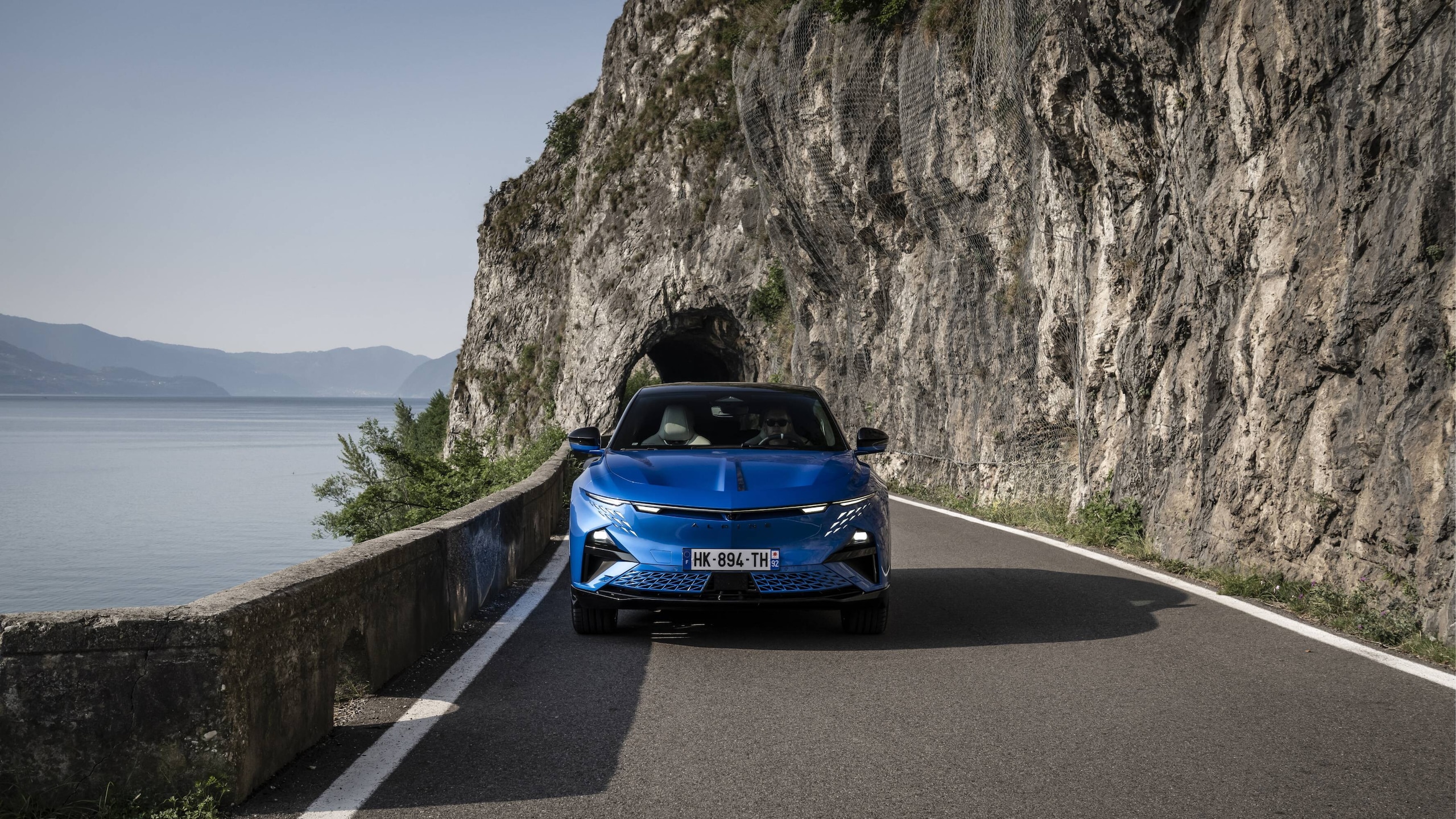 Alpine A390 GTS, guida sportivissima ma grande eleganza