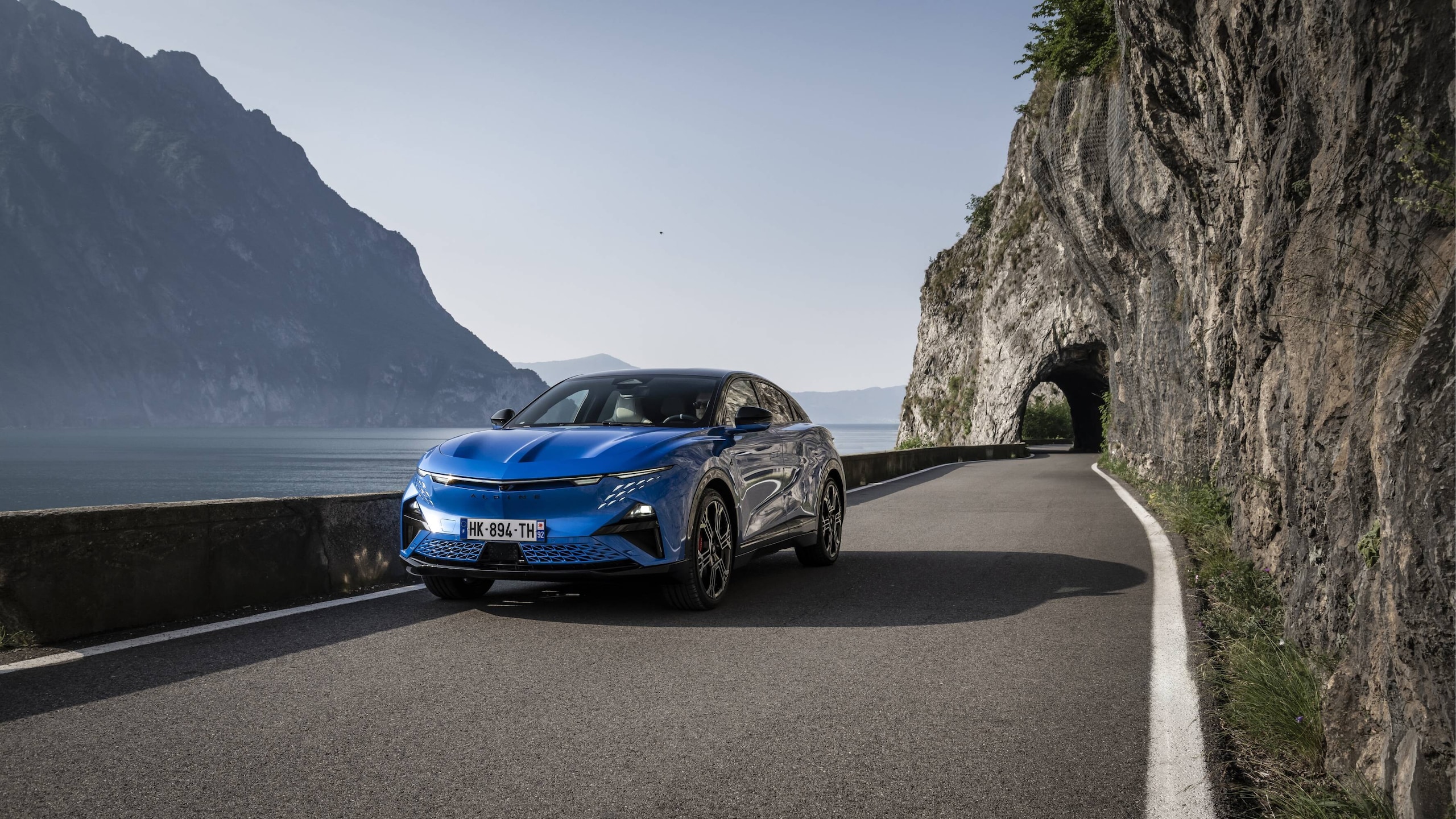Alpine A390 GTS, guida sportivissima ma grande eleganza