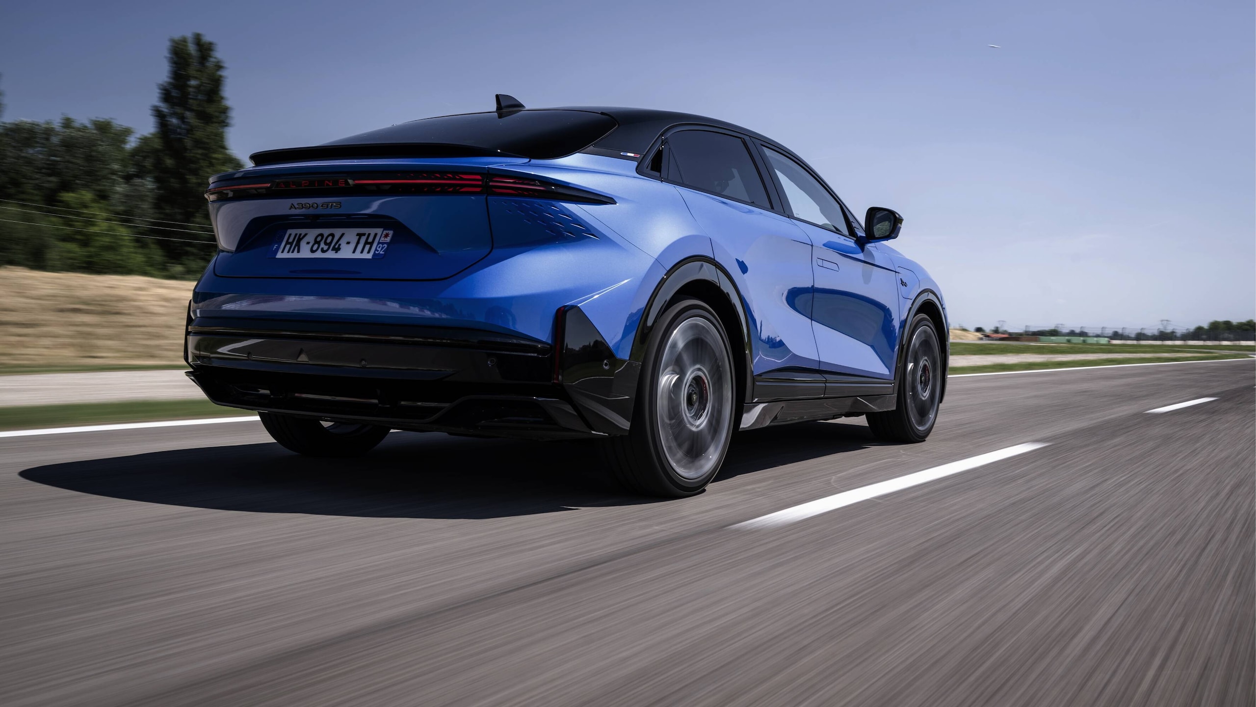Alpine A390 GTS, guida sportivissima ma grande eleganza