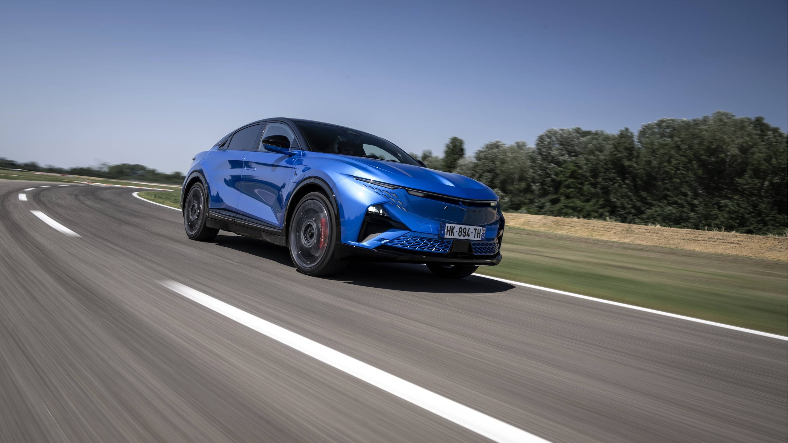 Alpine A390 GTS, guida sportivissima ma grande eleganza