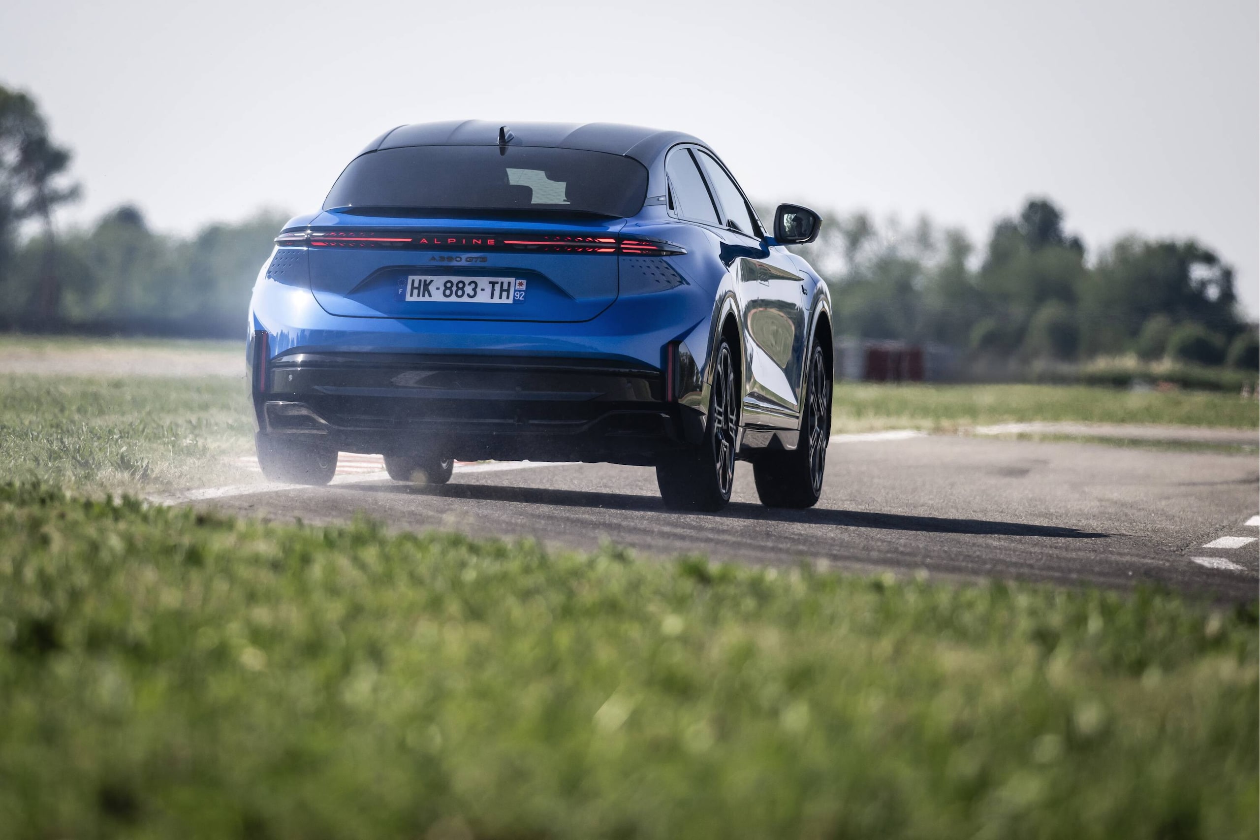 Alpine A390 GTS, guida sportivissima ma grande eleganza