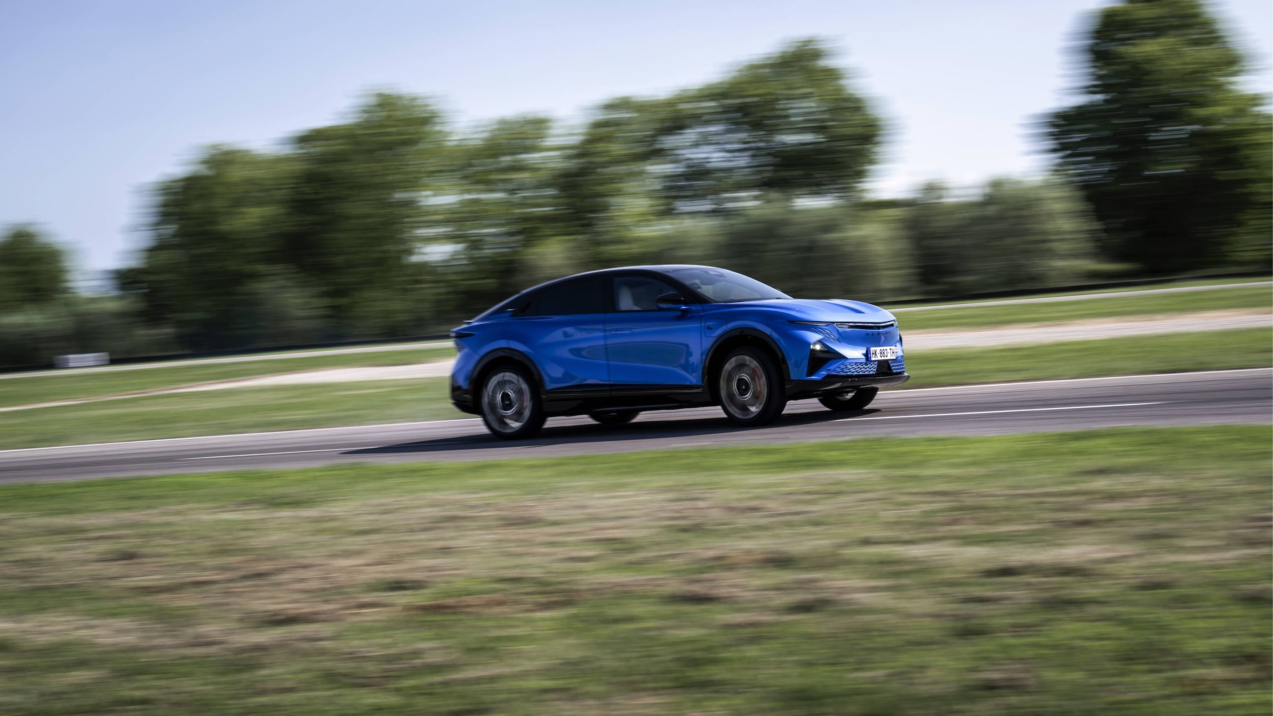 Alpine A390 GTS, guida sportivissima ma grande eleganza