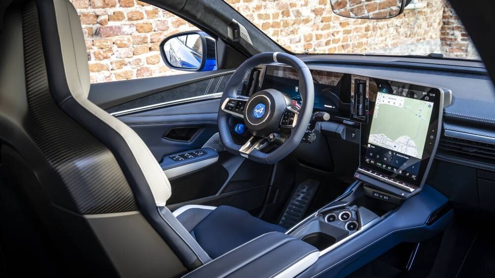Alpine A390 GTS, guida sportivissima ma grande eleganza