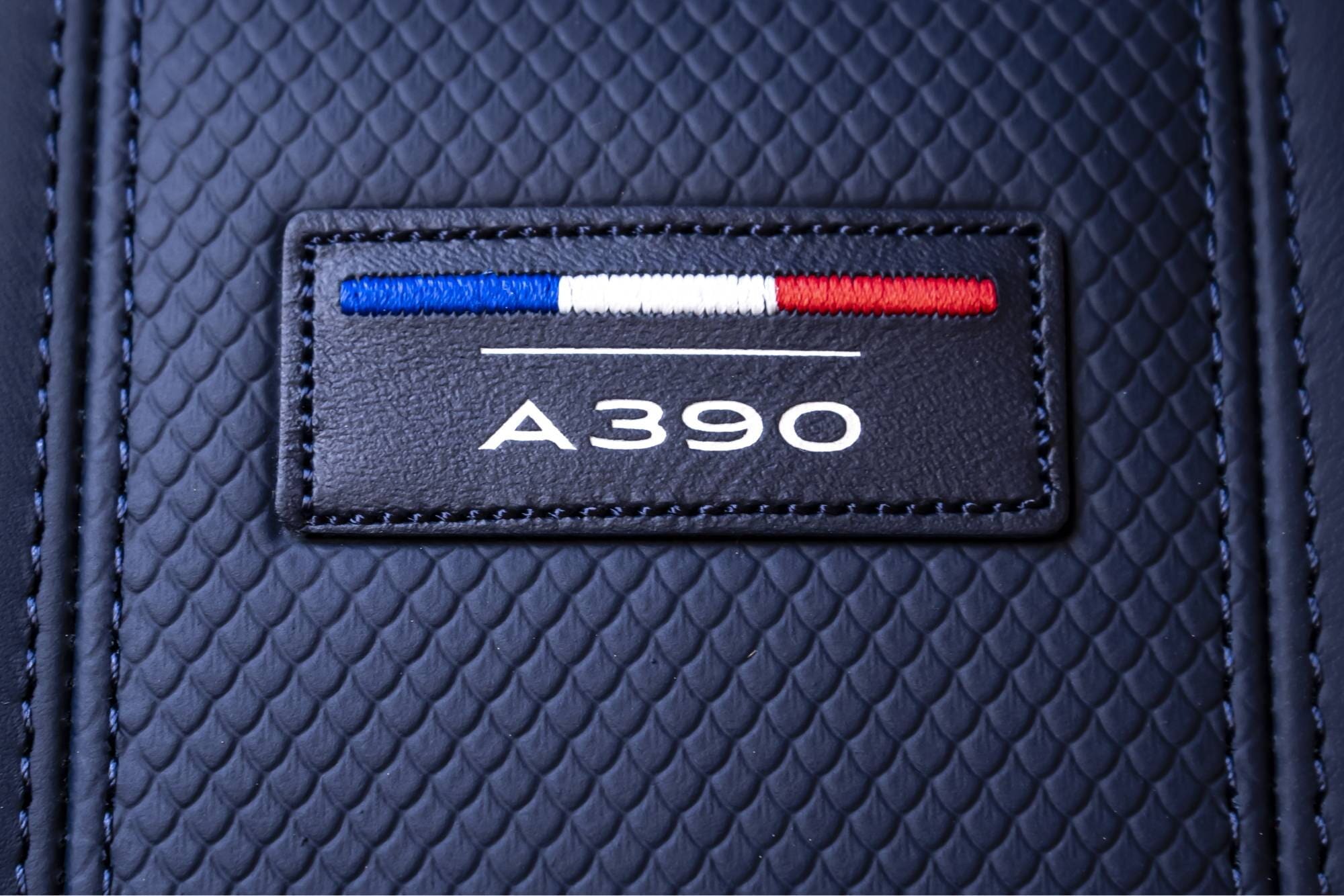 Alpine A390 GTS, guida sportivissima ma grande eleganza