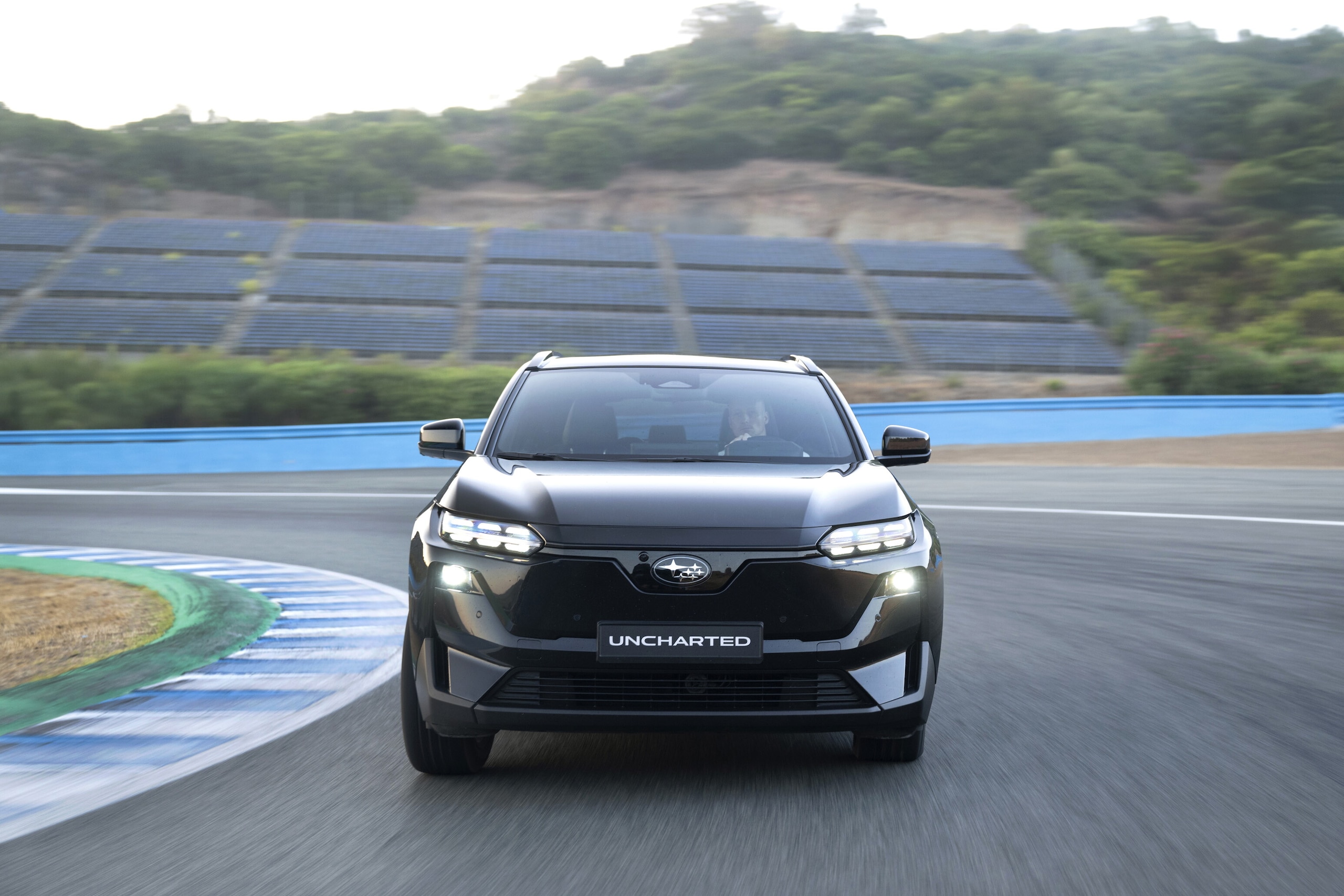 Subaru Uncharted, le foto