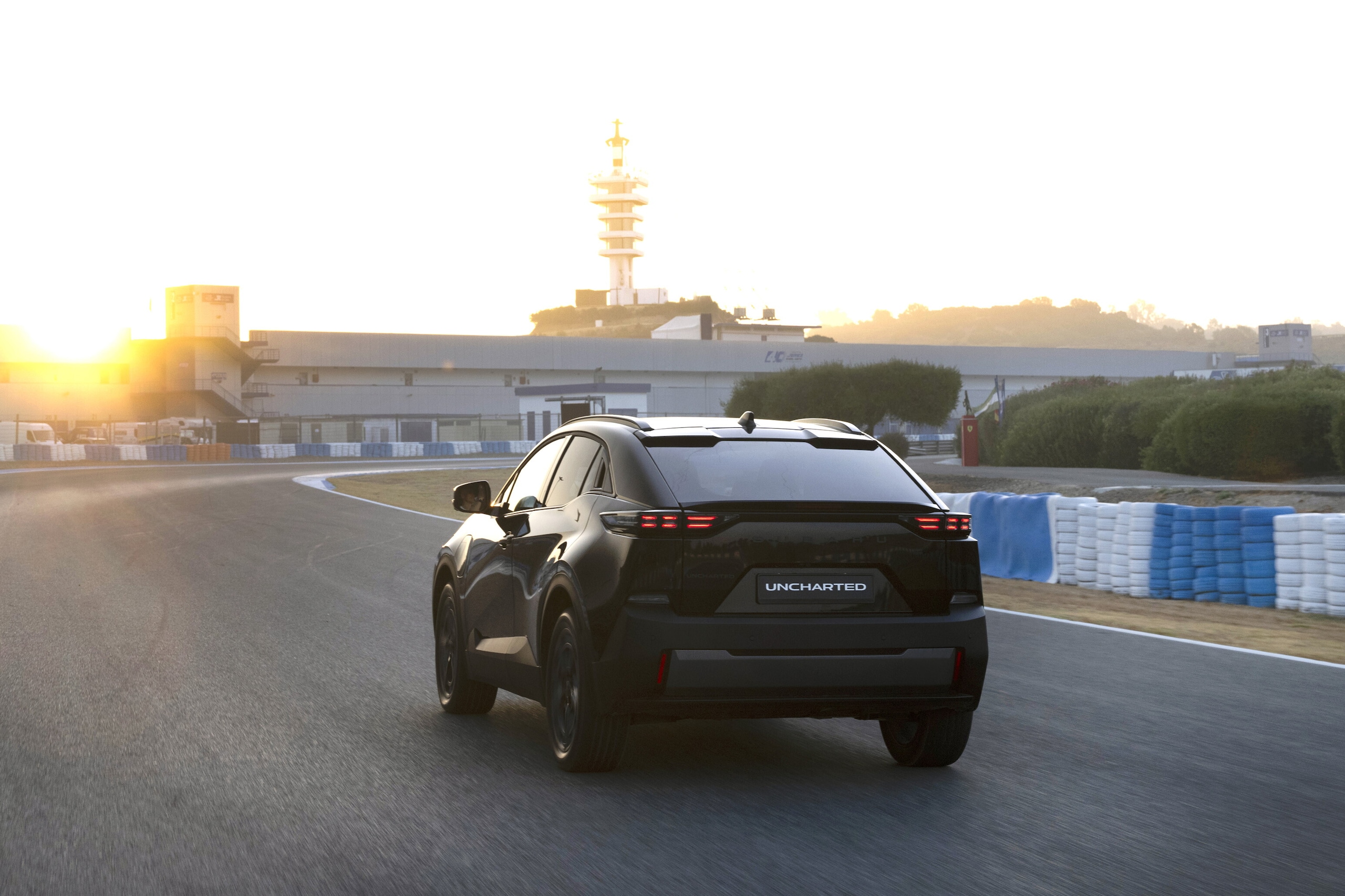 Subaru Uncharted, le foto