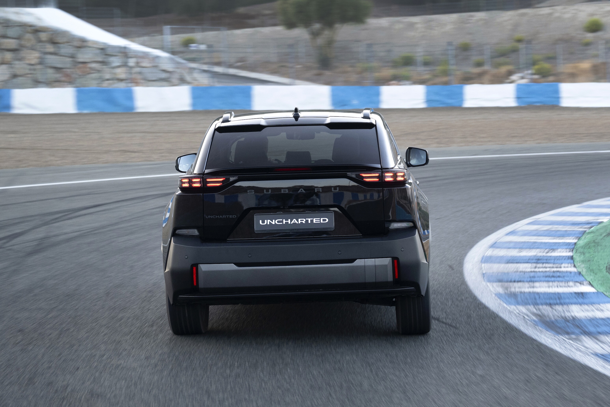 Subaru Uncharted, le foto
