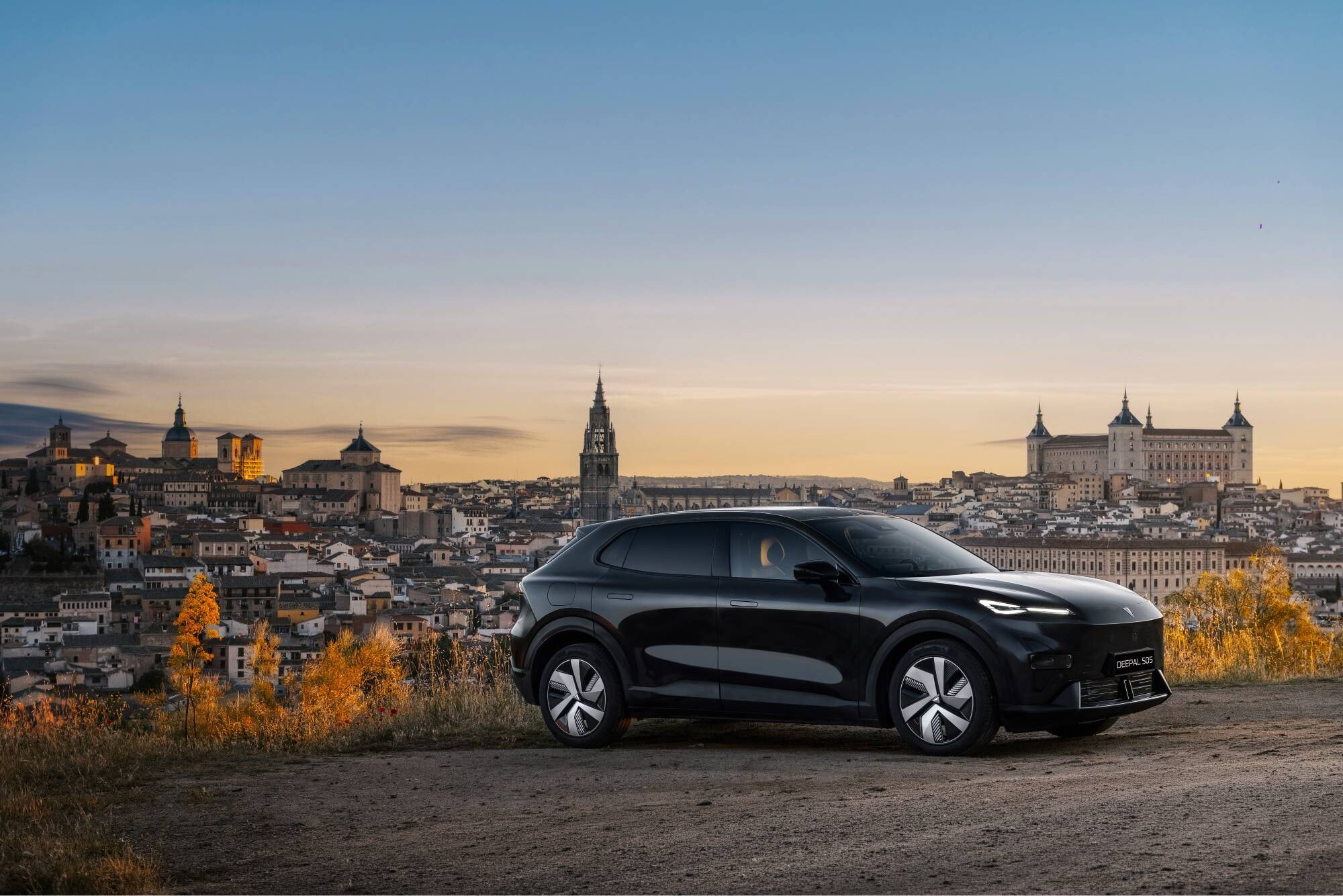 Changan Deepal S05, ora anche ibrida plug-in