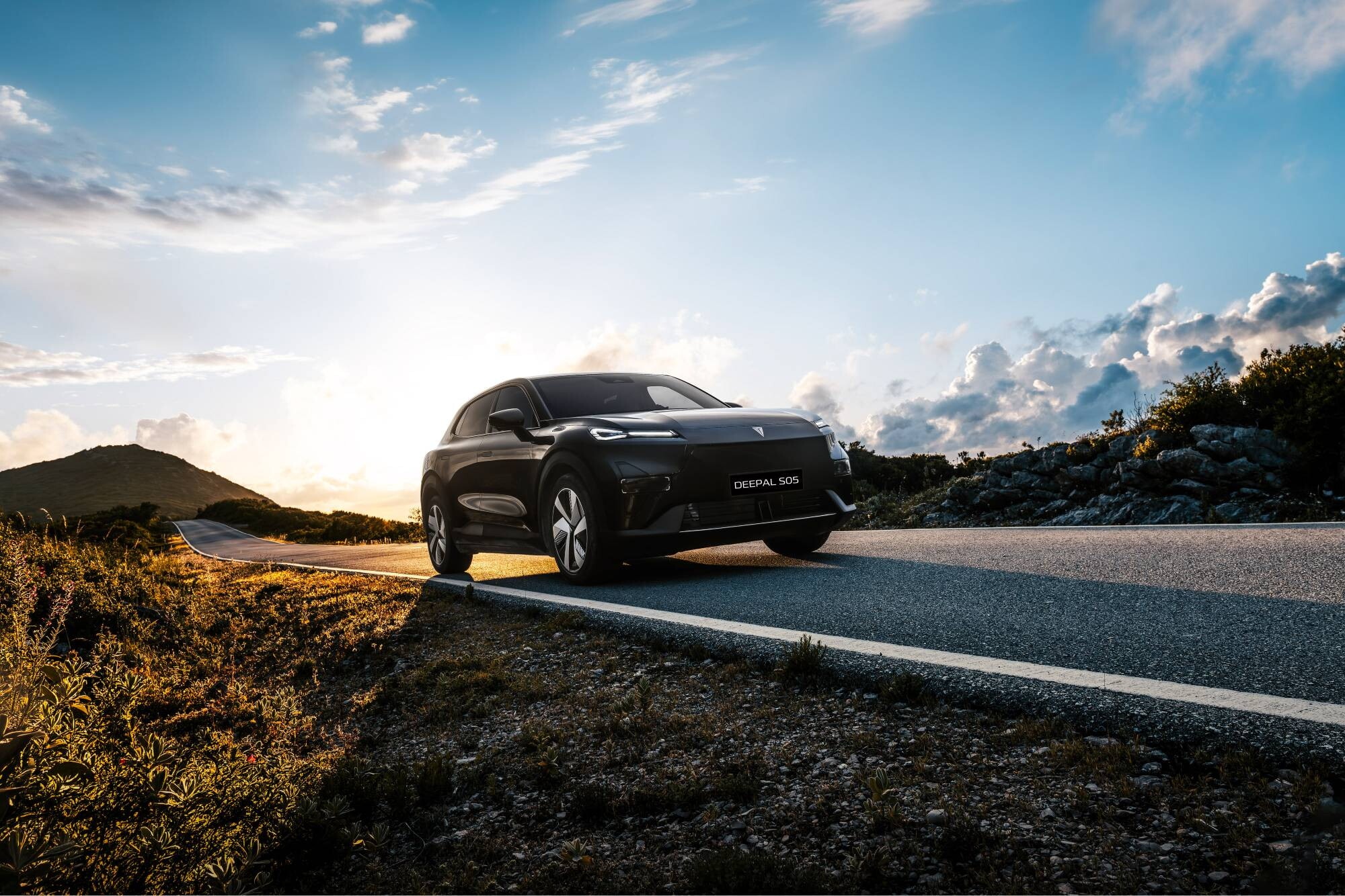 Changan Deepal S05, ora anche ibrida plug-in