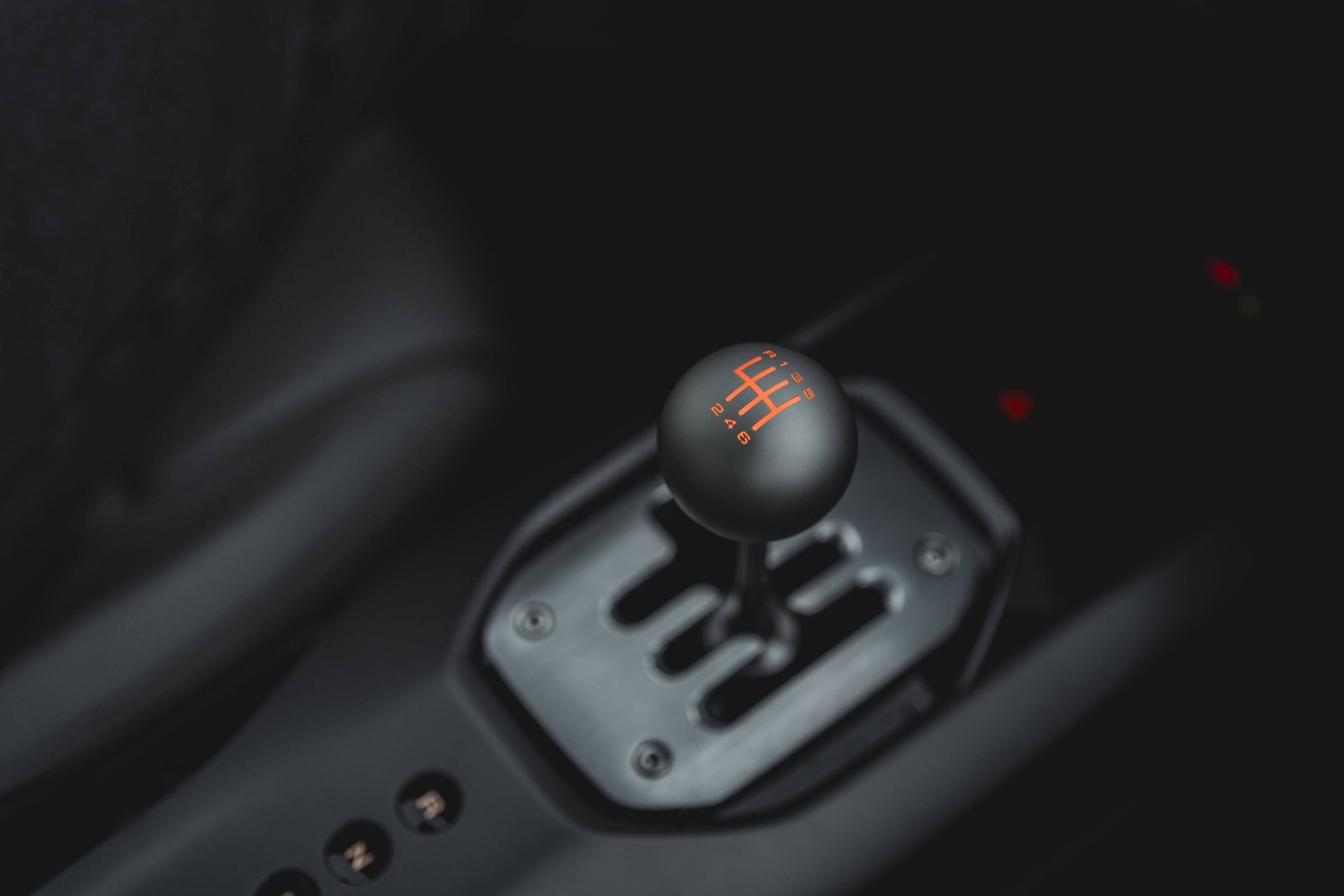 Ferrari 12Cilindri Manuale, pura essenza di guida del Cavallino