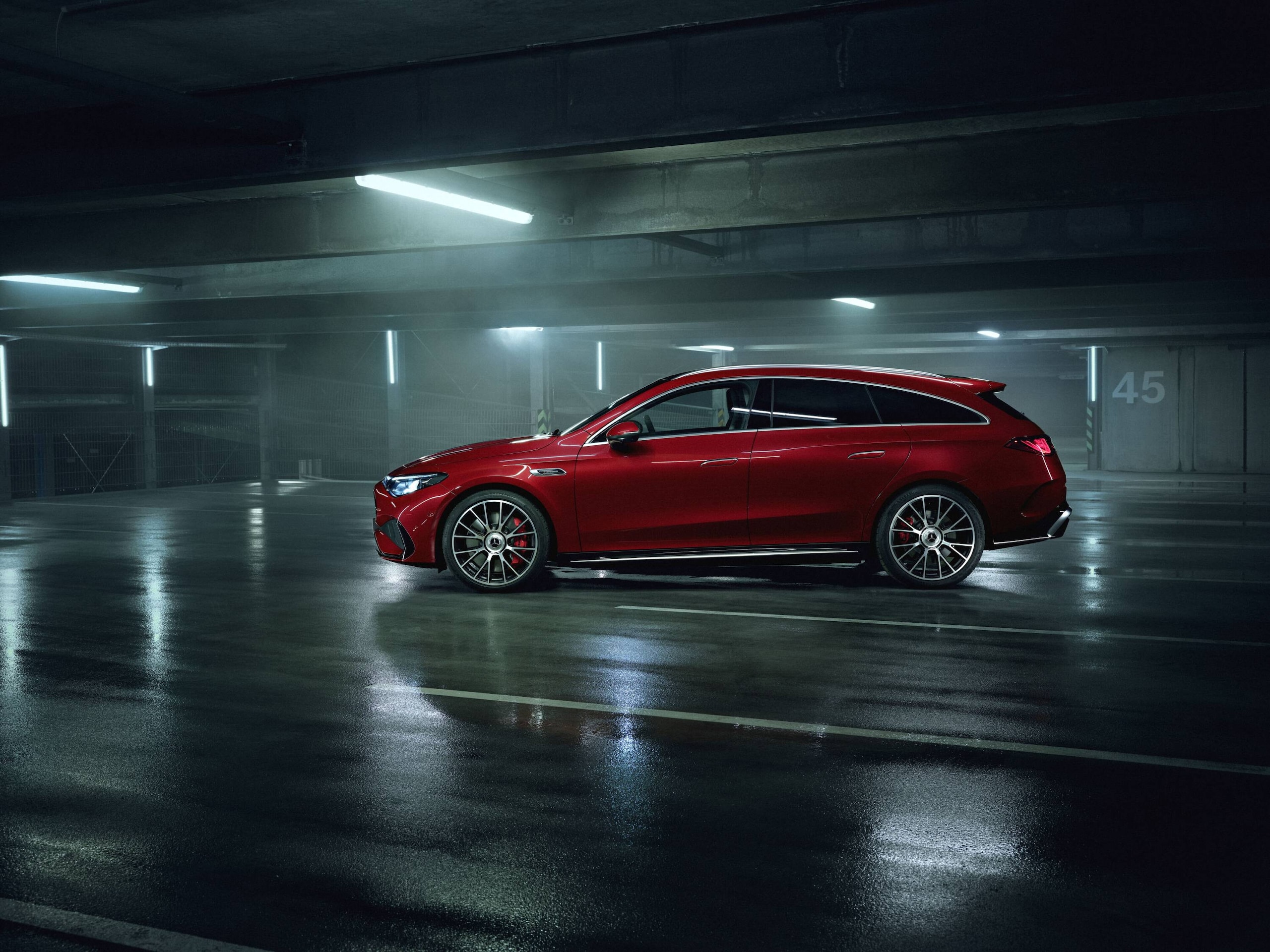 Mercedes-AMG CLA 45 4MATIC+, ecco il bolide presentato a Goodwood da Antonelli