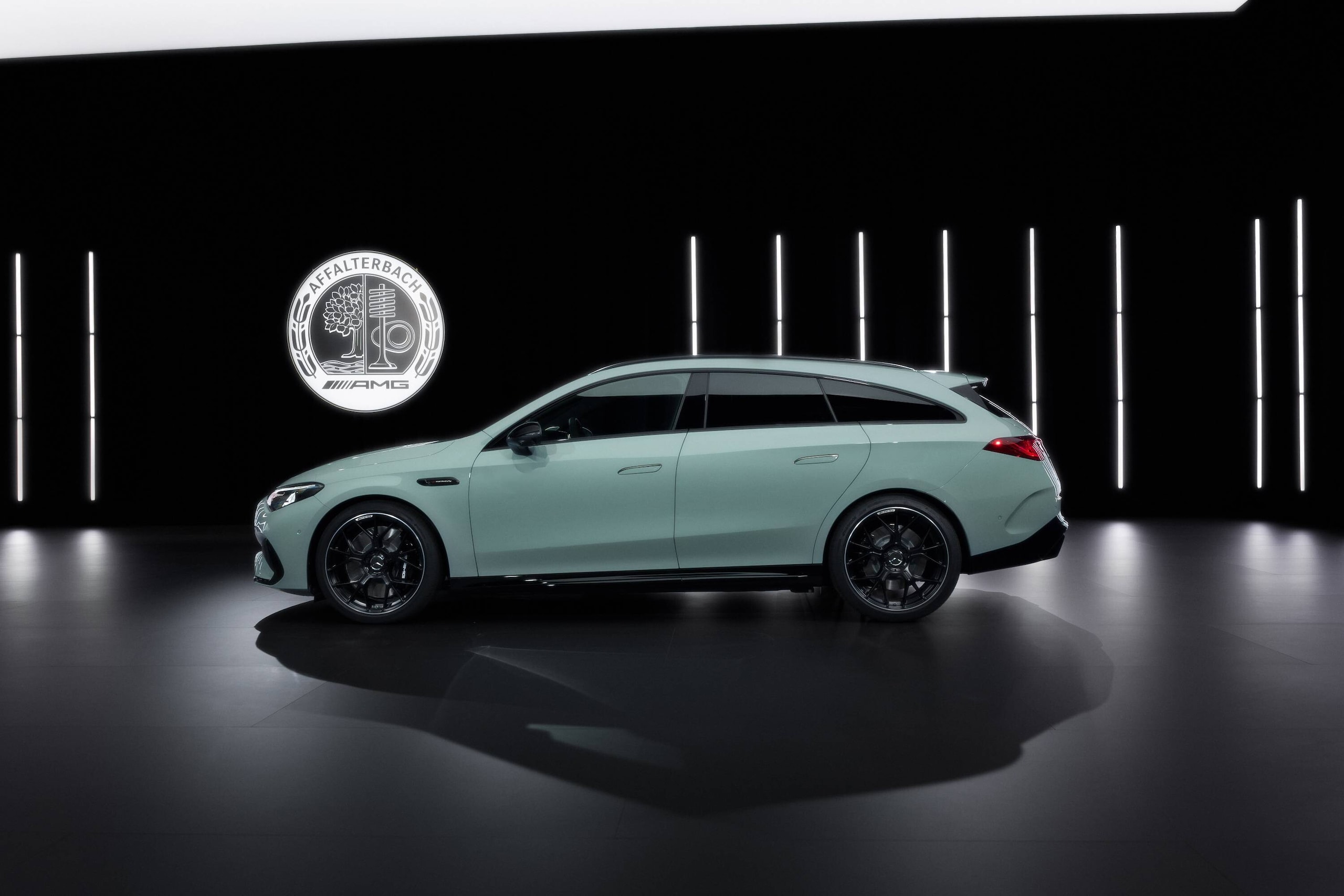 Mercedes-AMG CLA 45 4MATIC+, ecco il bolide presentato a Goodwood da Antonelli