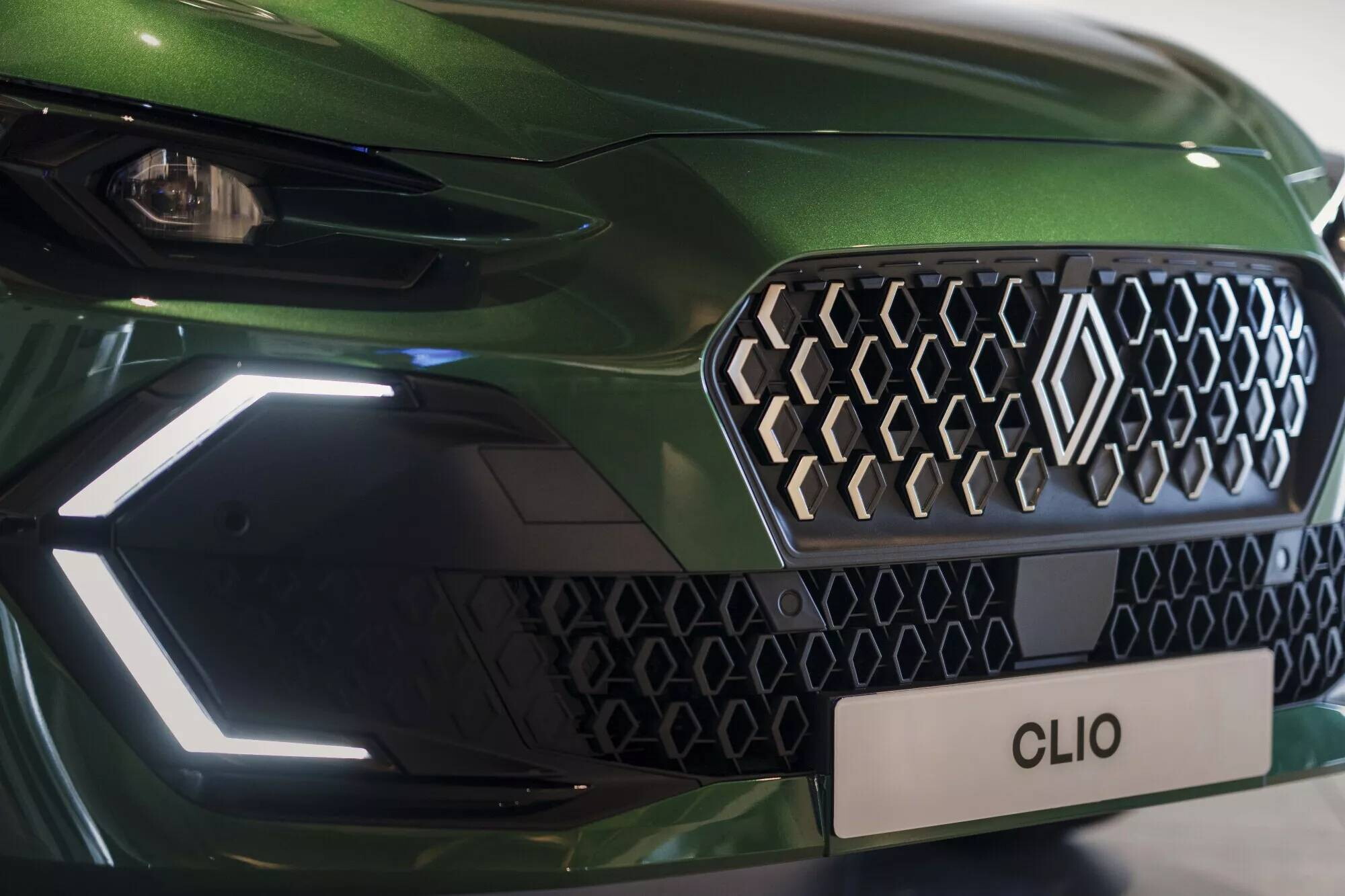 Renault Clio Eco-G 120, prestazioni interessanti e consumi ridotti