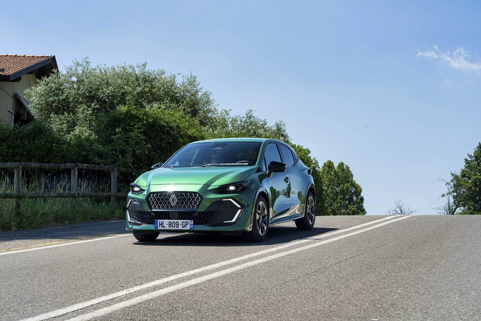 Renault Clio Eco-G 120, prestazioni interessanti e consumi ridotti