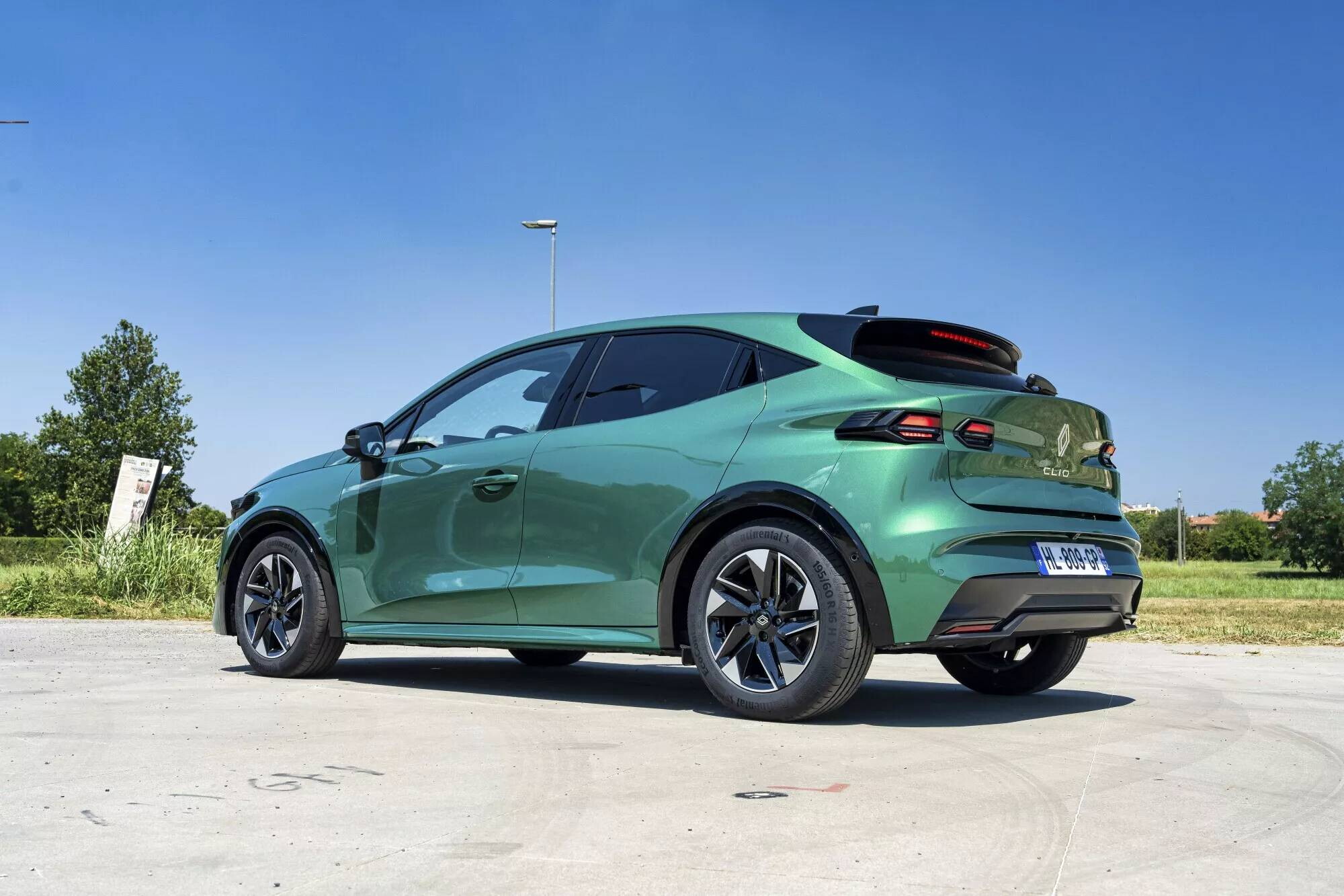 Renault Clio Eco-G 120, prestazioni interessanti e consumi ridotti