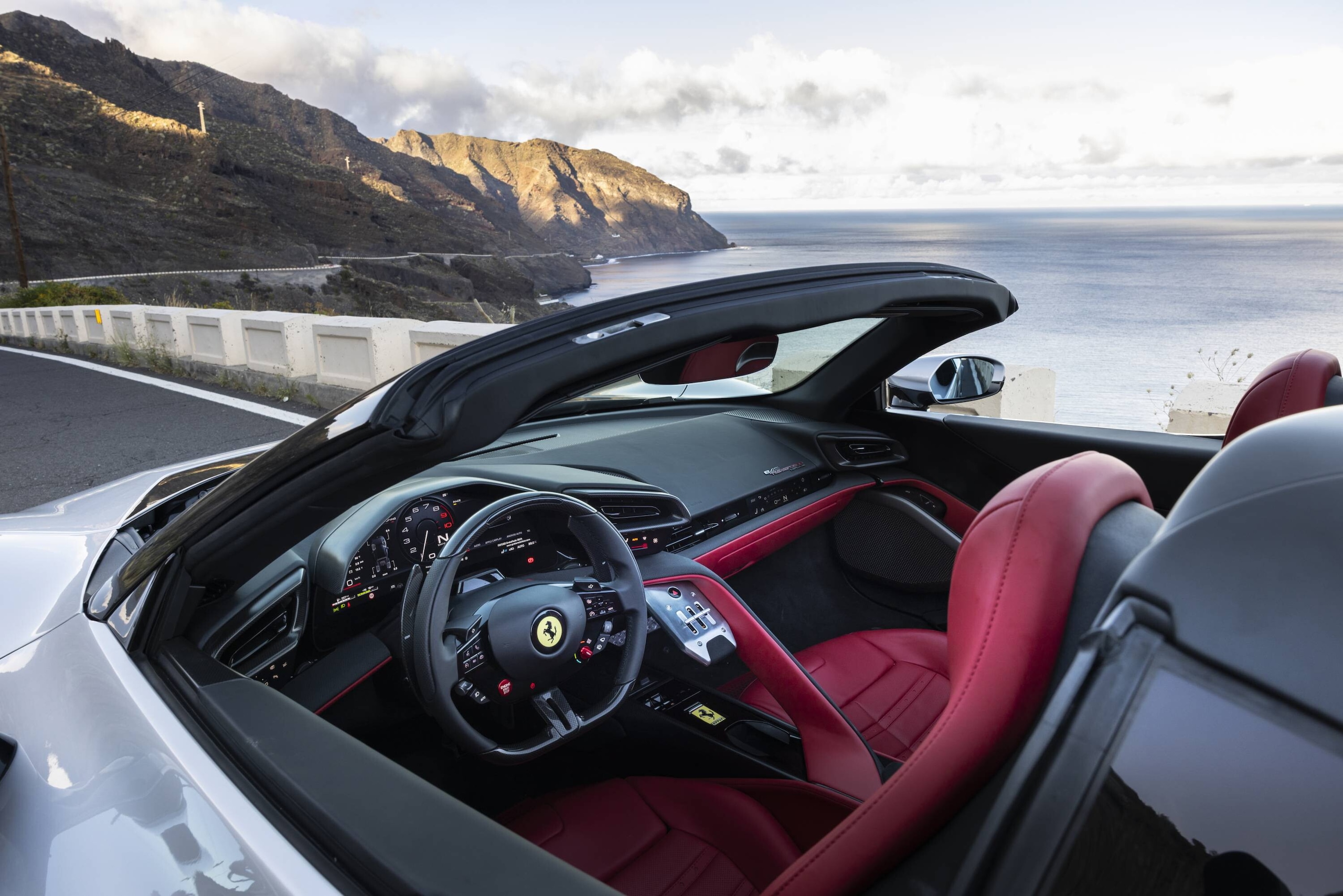Ferrari 849 Testarossa Spider, potenza e stile mozzafiato
