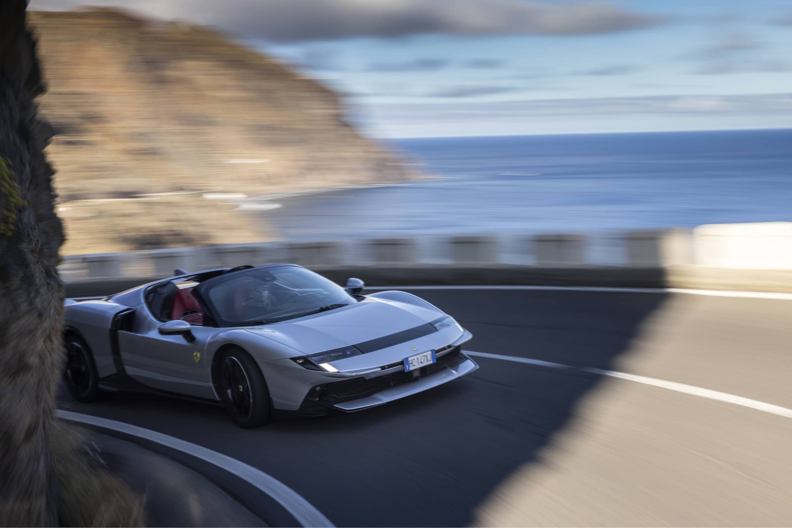 Ferrari 849 Testarossa Spider, potenza e stile mozzafiato