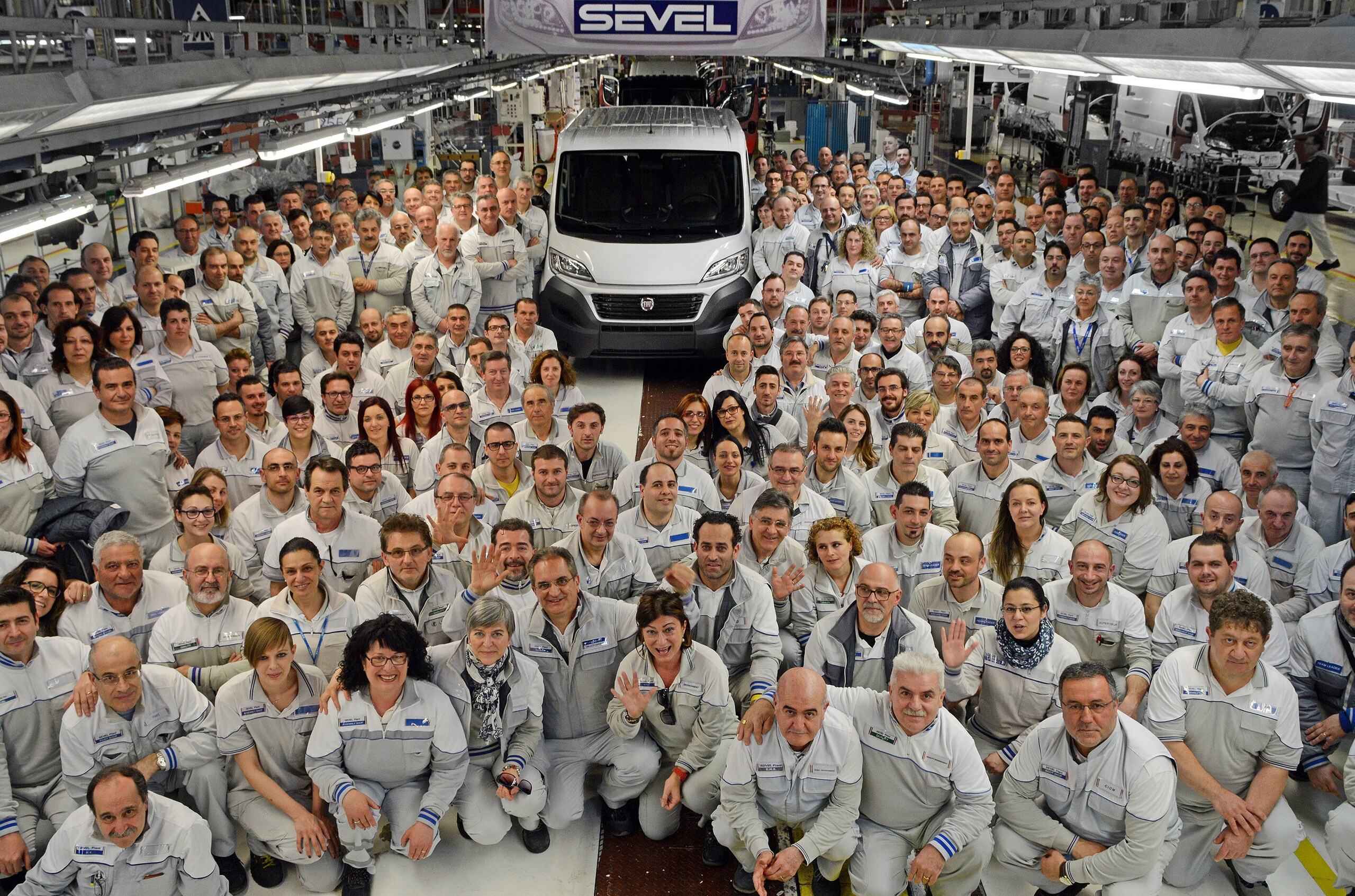 Tanti Auguri Fiat Ducato 45 Anni Di Successi Per Il Furgone 
