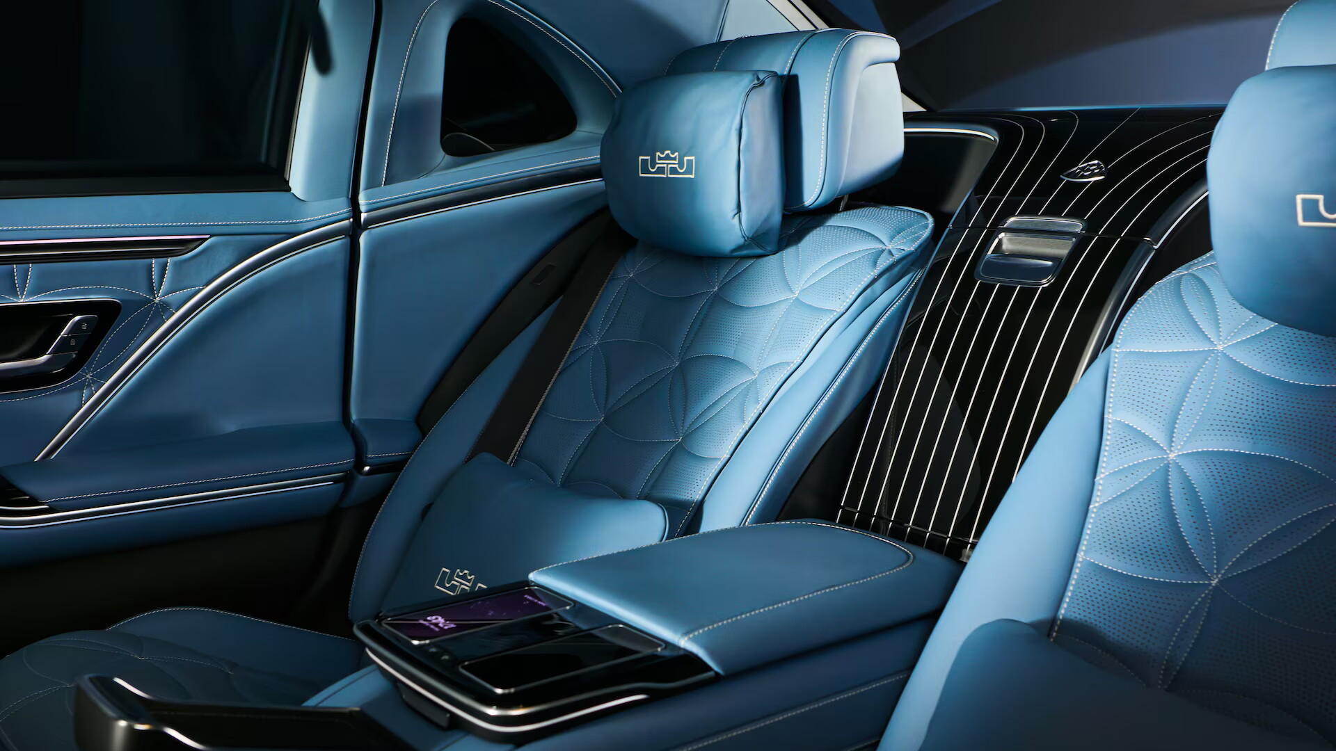 Mercedes-Maybach S 680, l'auto unica di LeBron James in 9 foto