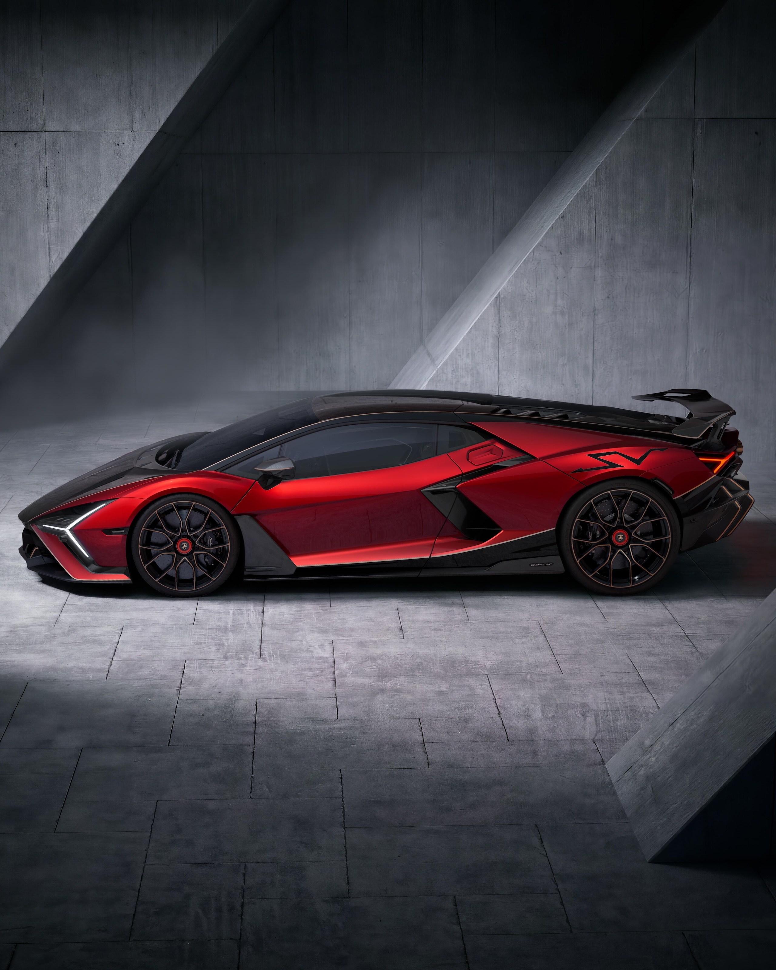 Lamborghini Revuelto SV, 1.065 CV di pura esagerazione