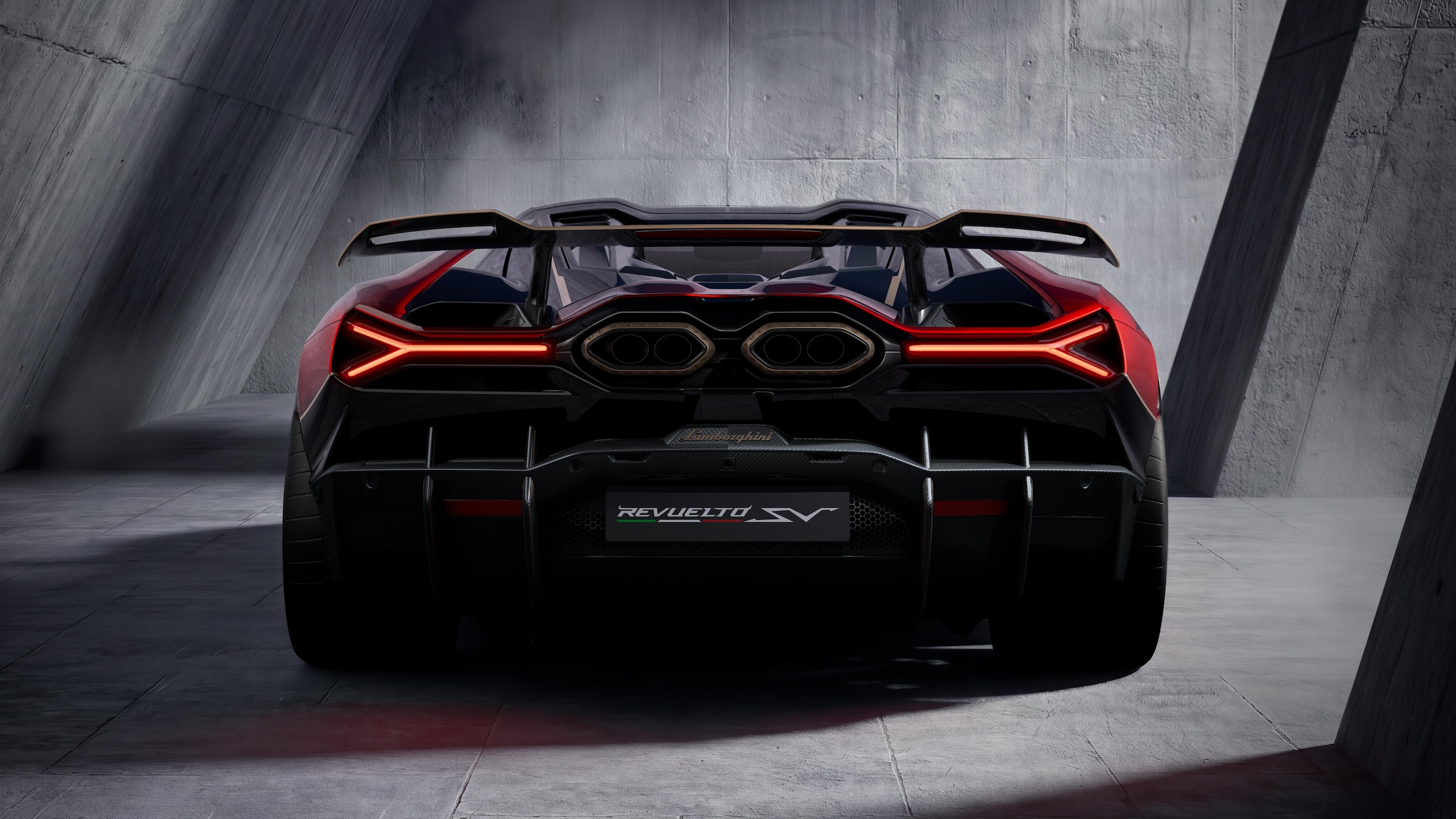 Lamborghini Revuelto SV, 1.065 CV di pura esagerazione