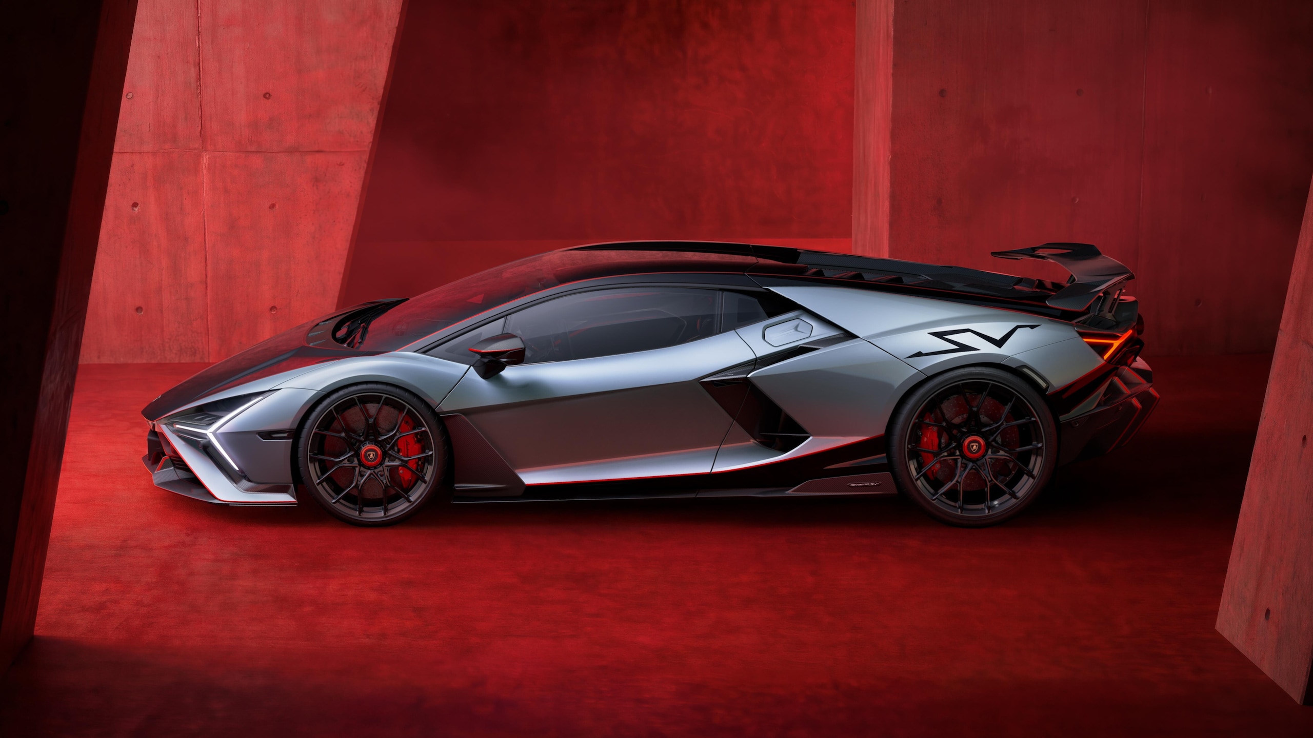 Lamborghini Revuelto SV, 1.065 CV di pura esagerazione