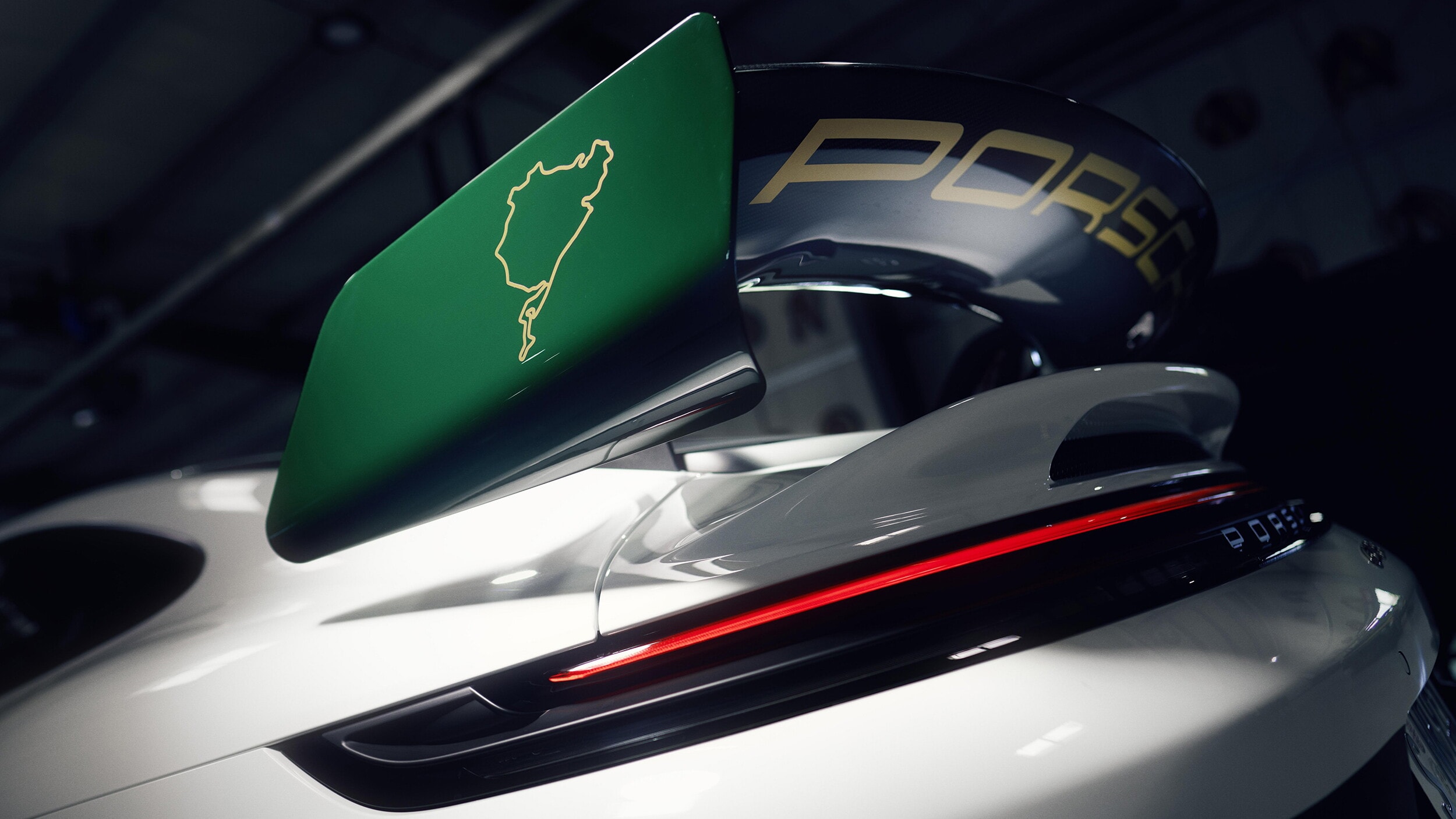 Le foto della Porsche 911 GT3 100 Jahre Nürburgring