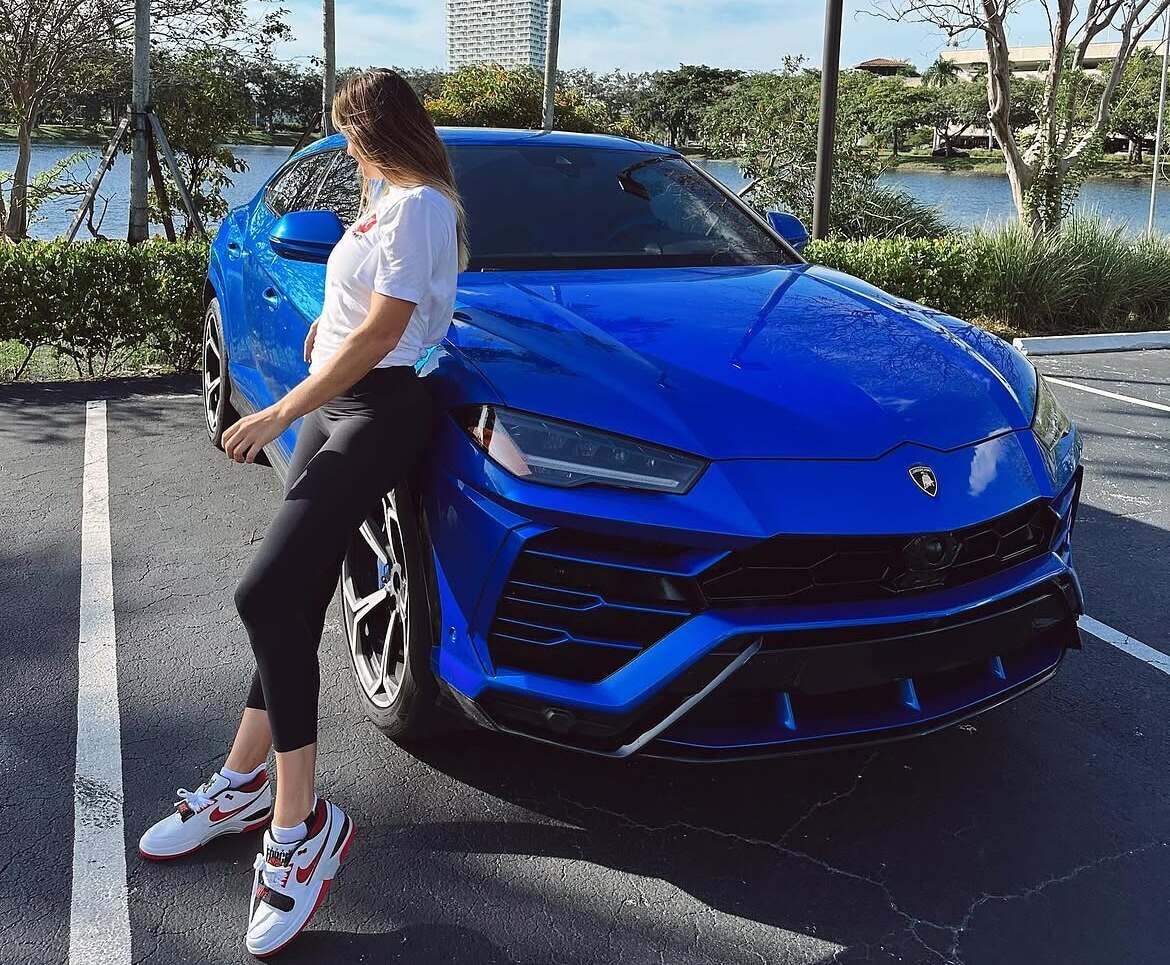 Sabalenka Purosangue del tennis: in garage Ferrari e non solo